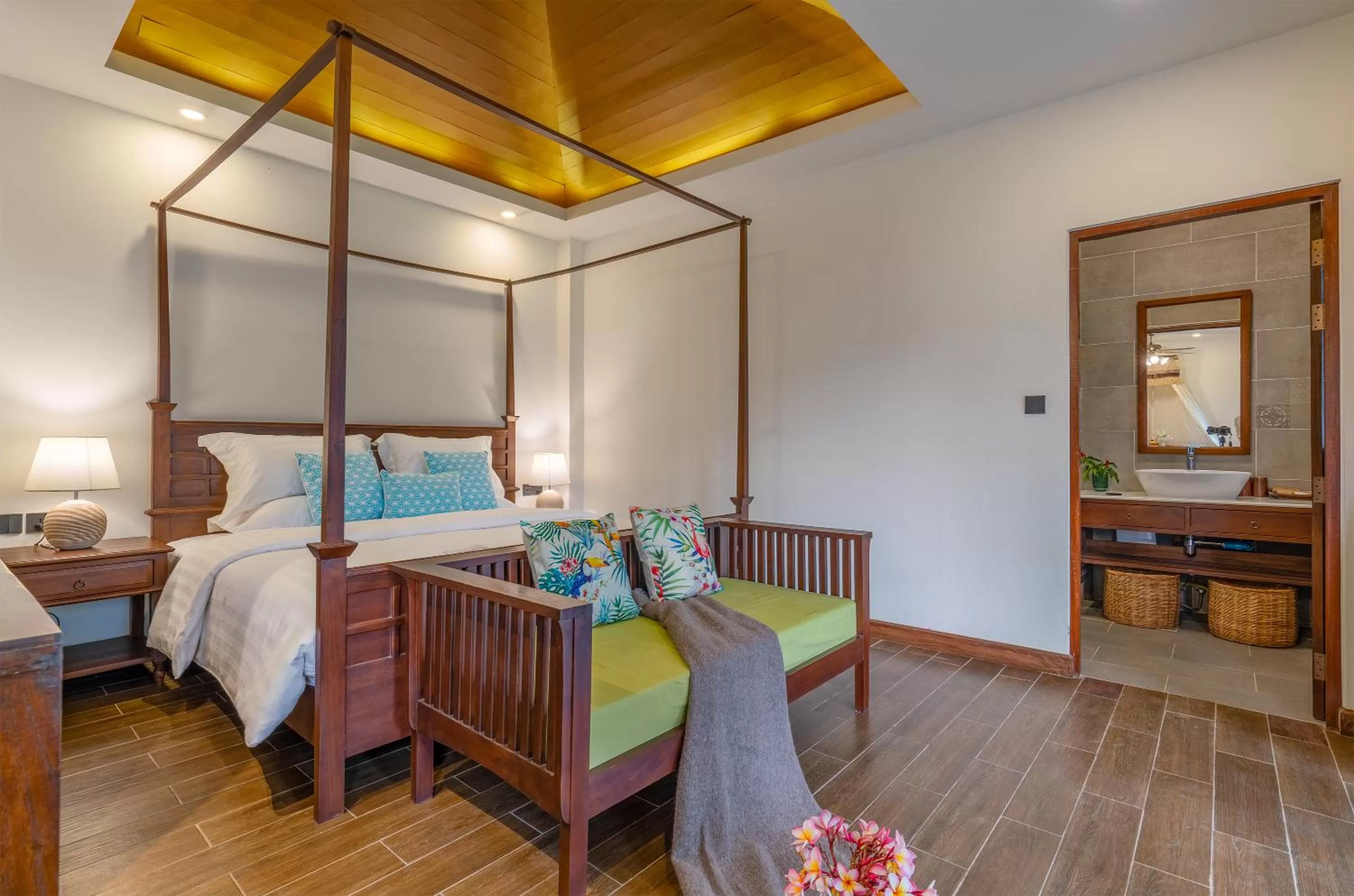 Photo of the whole room, Bed in Lanna Deer Resort Chiang Mai