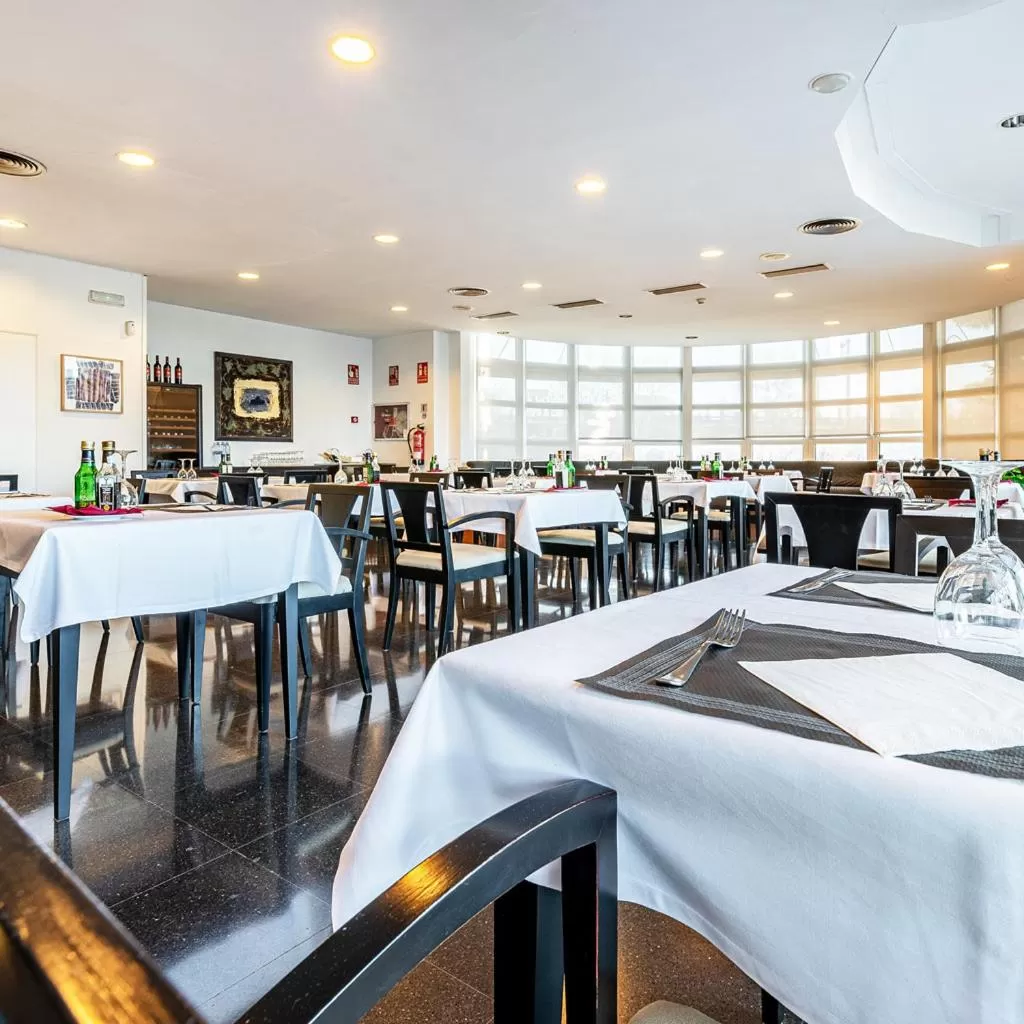 Restaurant/places to eat in Hotel Air Penedès