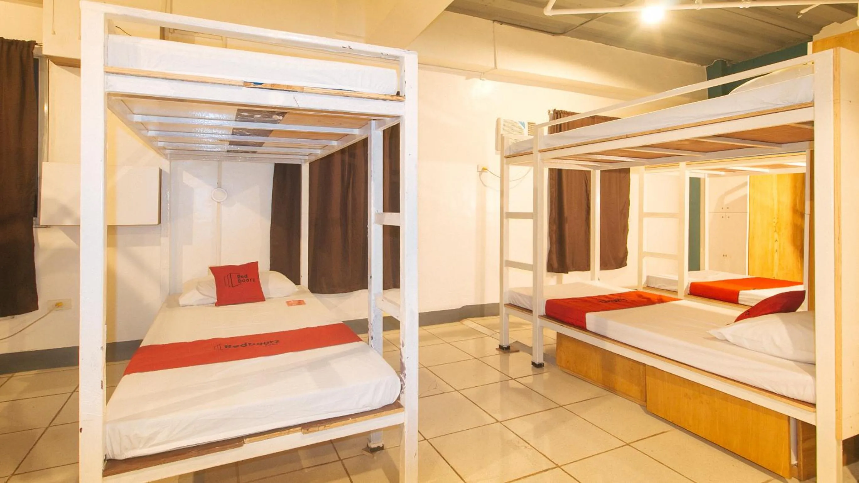 bunk bed, Bed in RedDoorz at Crowne One Condo