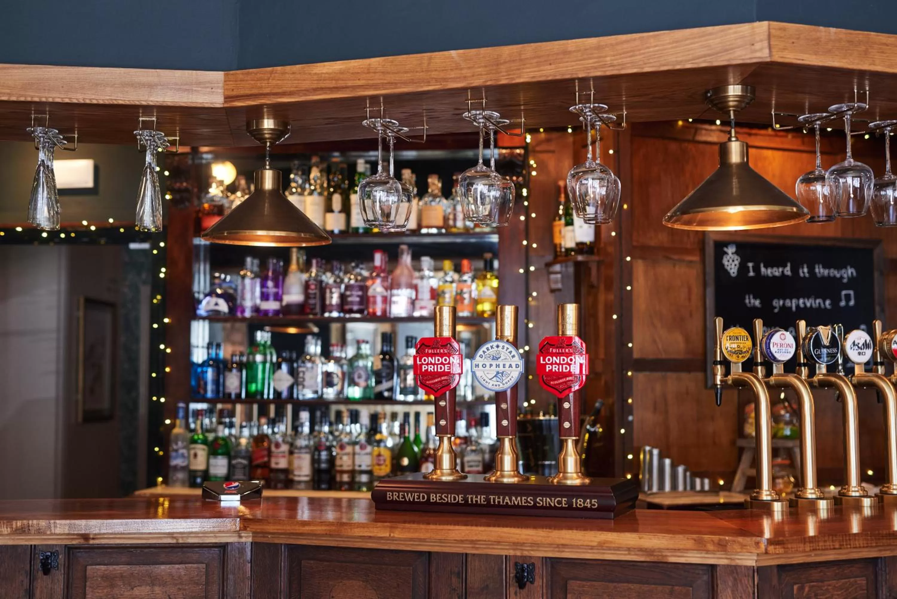 Lounge or bar in The Kings Arms