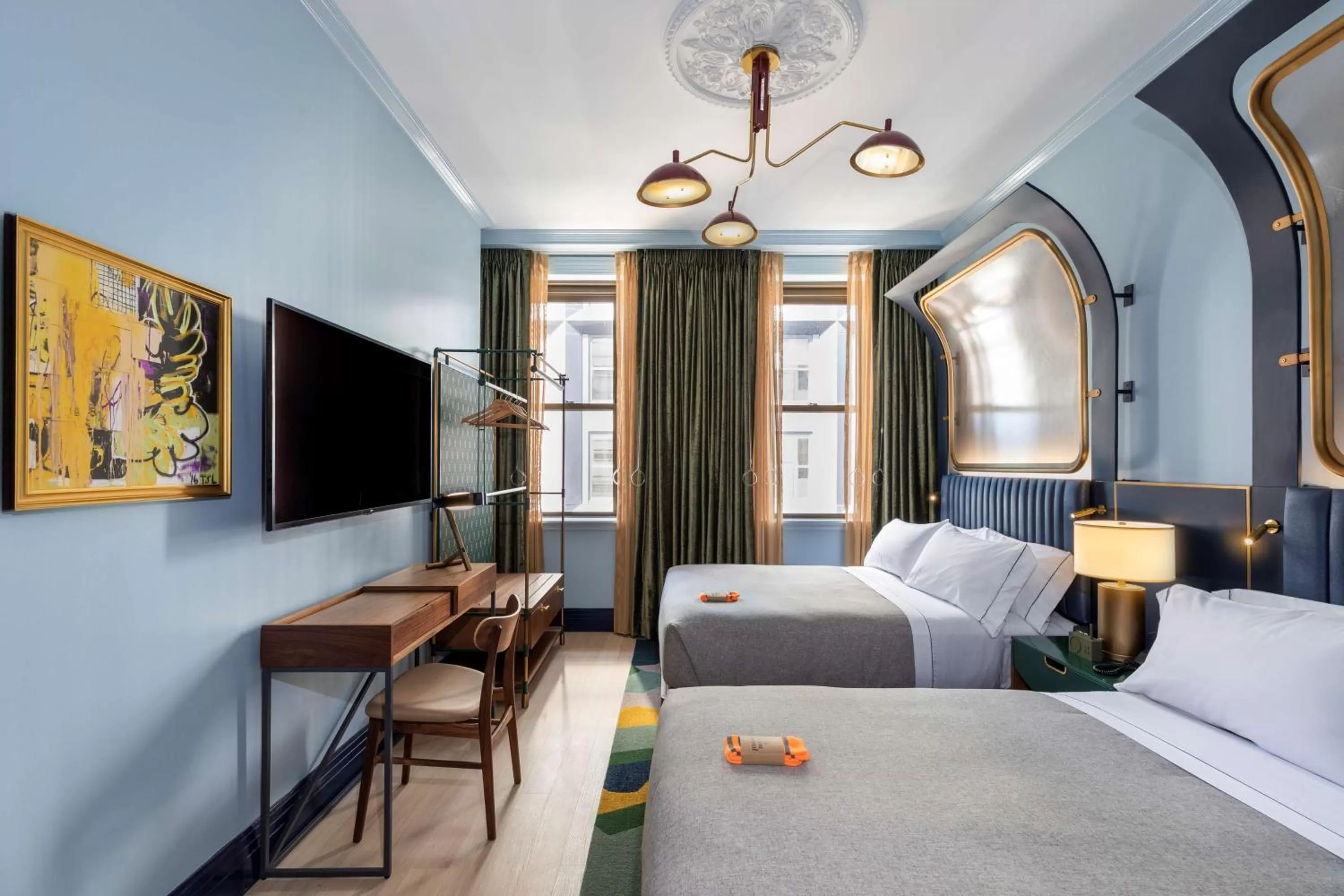 Bedroom, Bed in Canopy By Hilton Philadelphia Center City