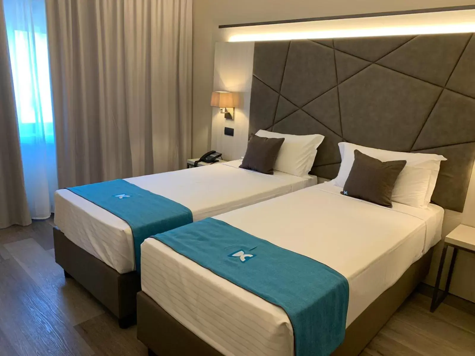 Twin Room in DC HOTEL INTERNATIONAL Twin Room in DC HOTEL INTERNATIONAL