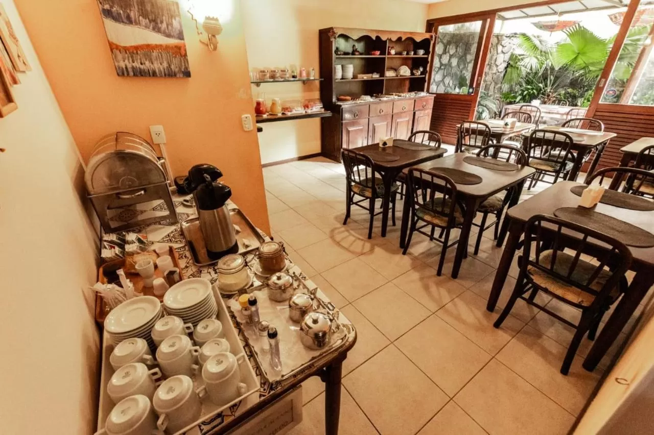 Restaurant/Places to Eat in Hotel Pedra da Concha