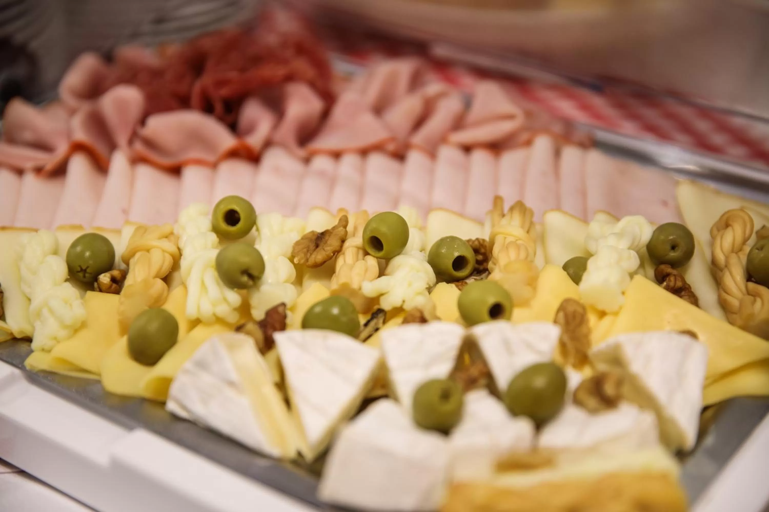 Buffet breakfast in APLEND CITY Hotel Perugia