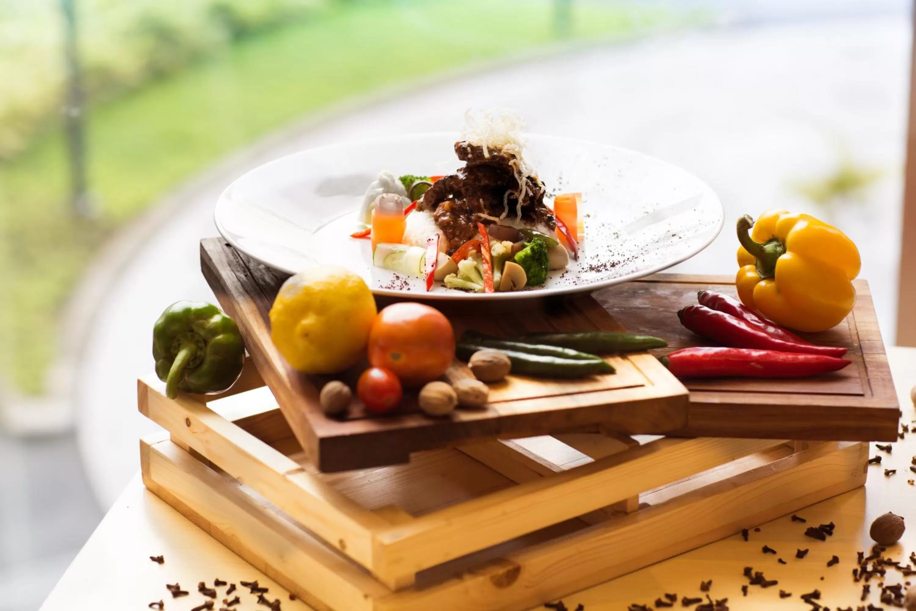 Restaurant/places to eat in HARRIS Hotel & Conventions Bekasi