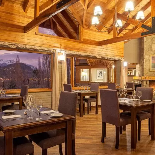 Restaurant/Places to Eat in Casona Del Alto