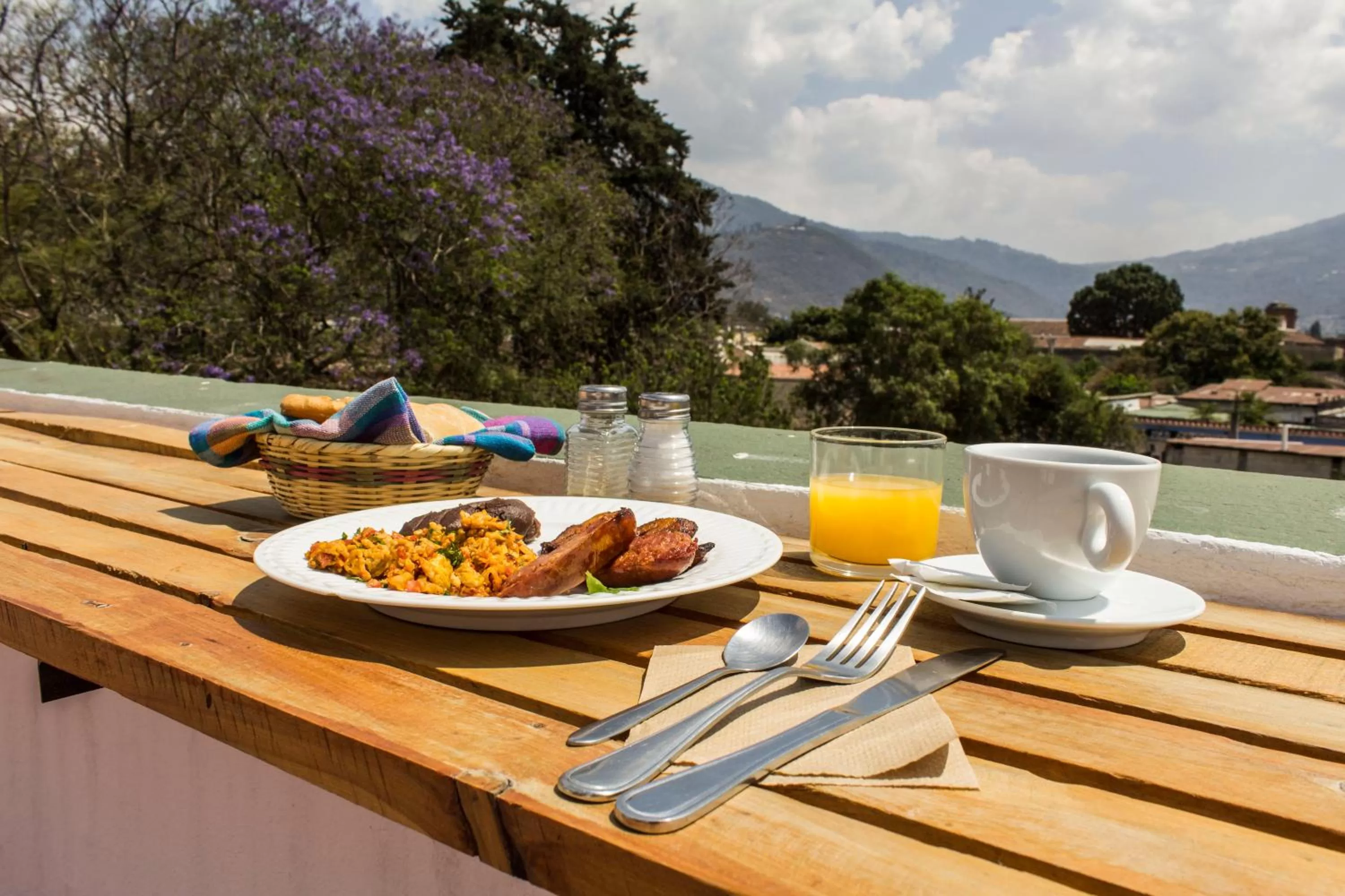 Food and drinks in Hotel Casa Anturio