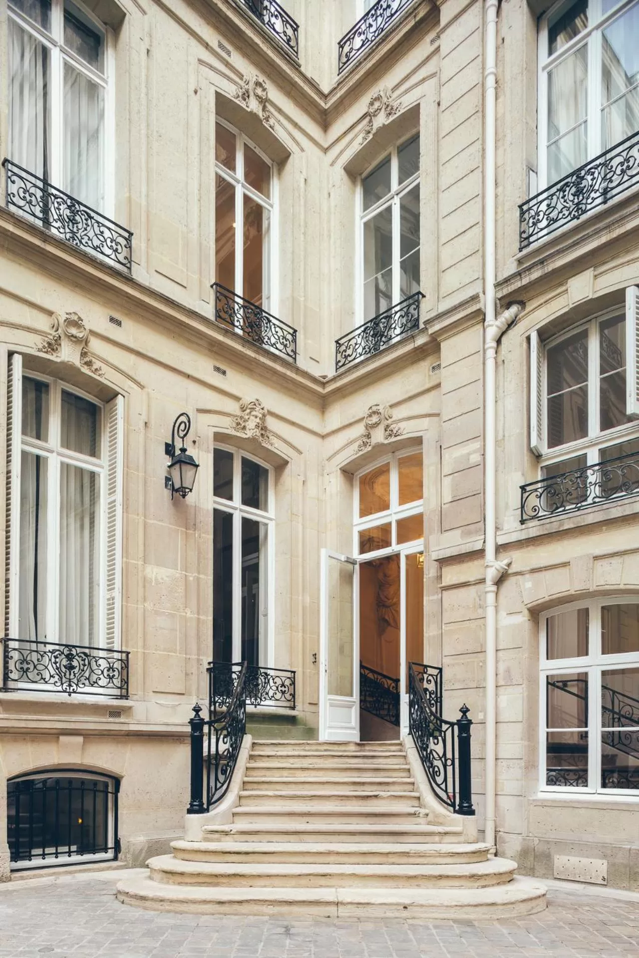 Property building in Hôtel Alfred Sommier