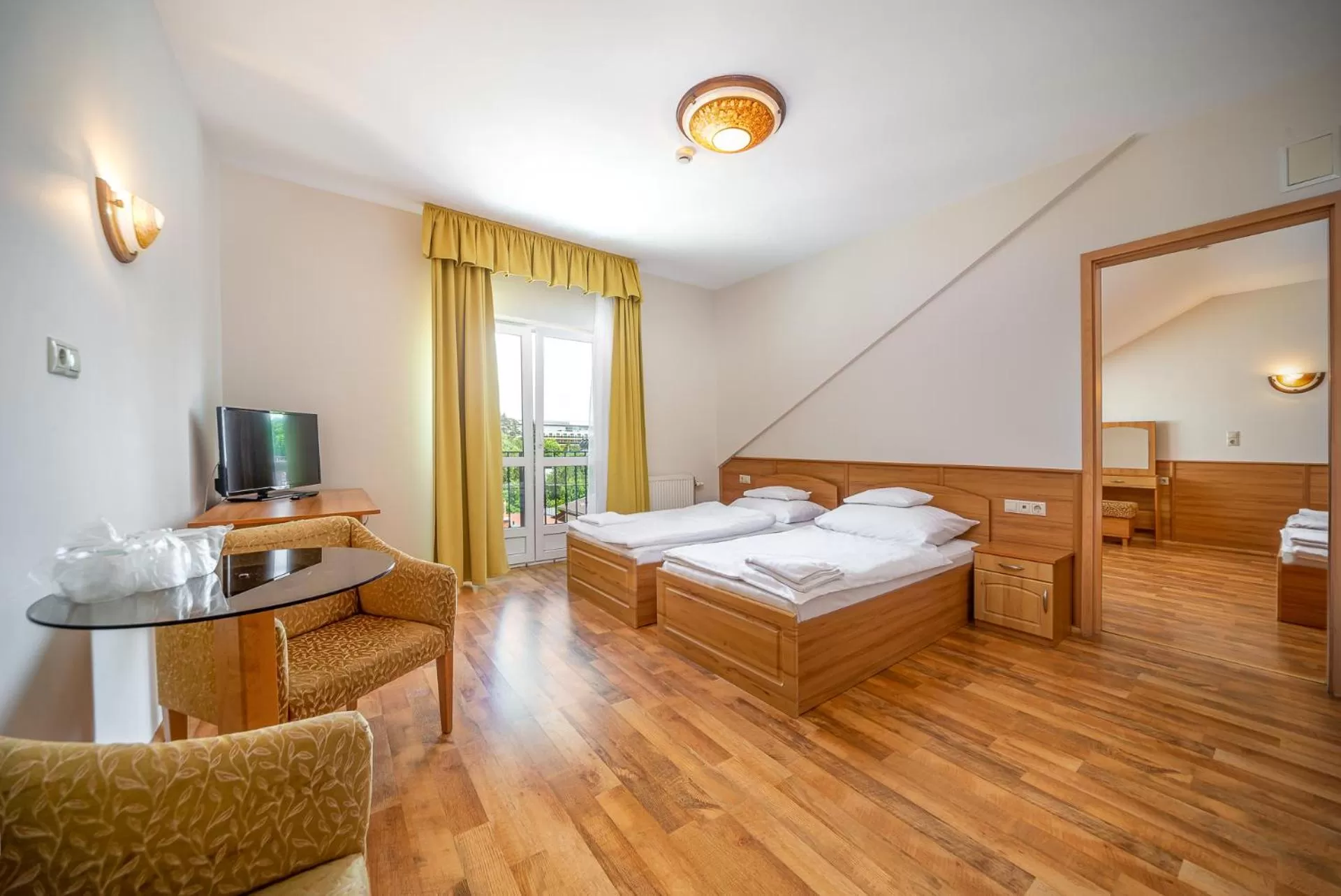 Bedroom in Nefelejcs Hotel