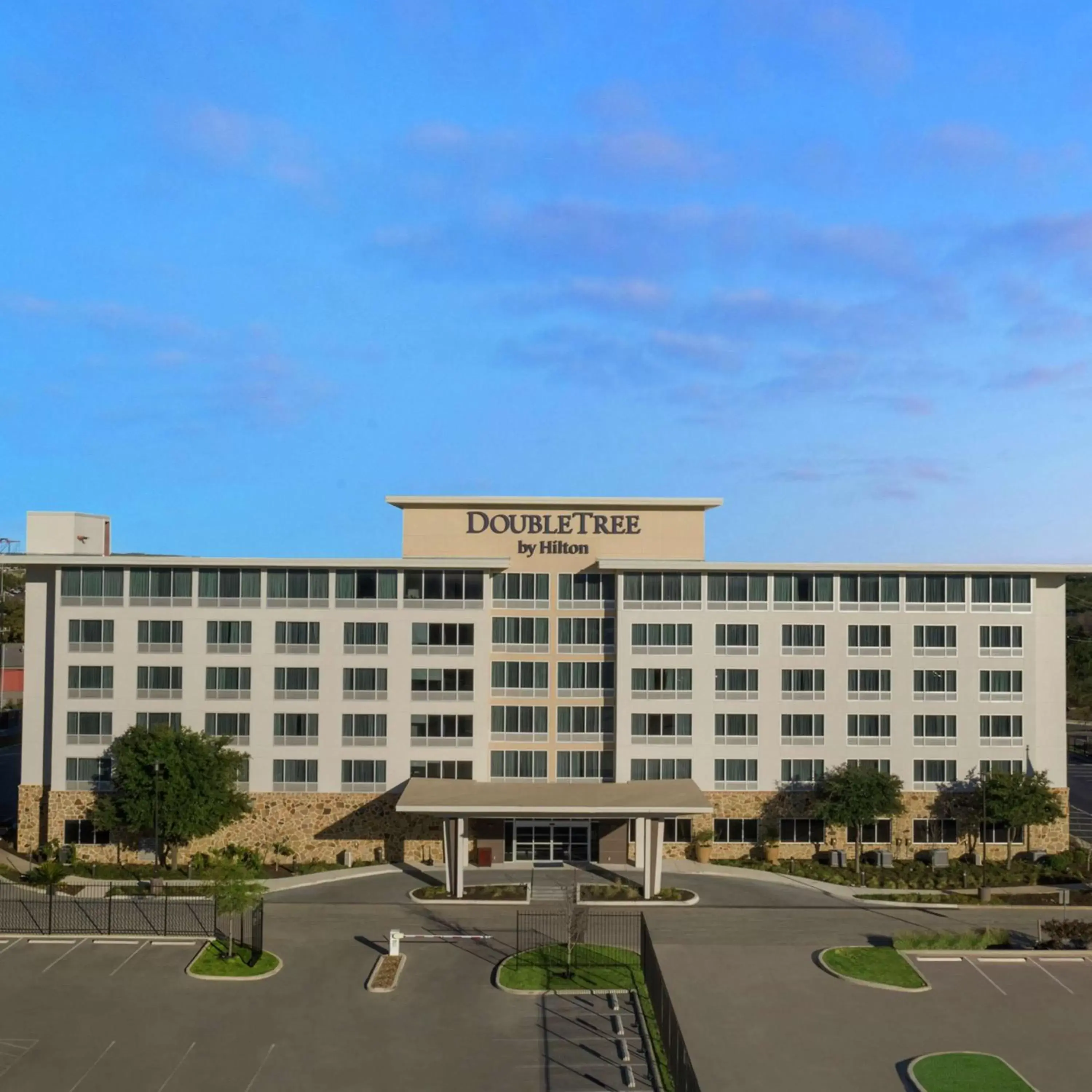DoubleTree by Hilton San Antonio Northwest - La Cantera DoubleTree by Hilton San Antonio Northwest - La Cantera