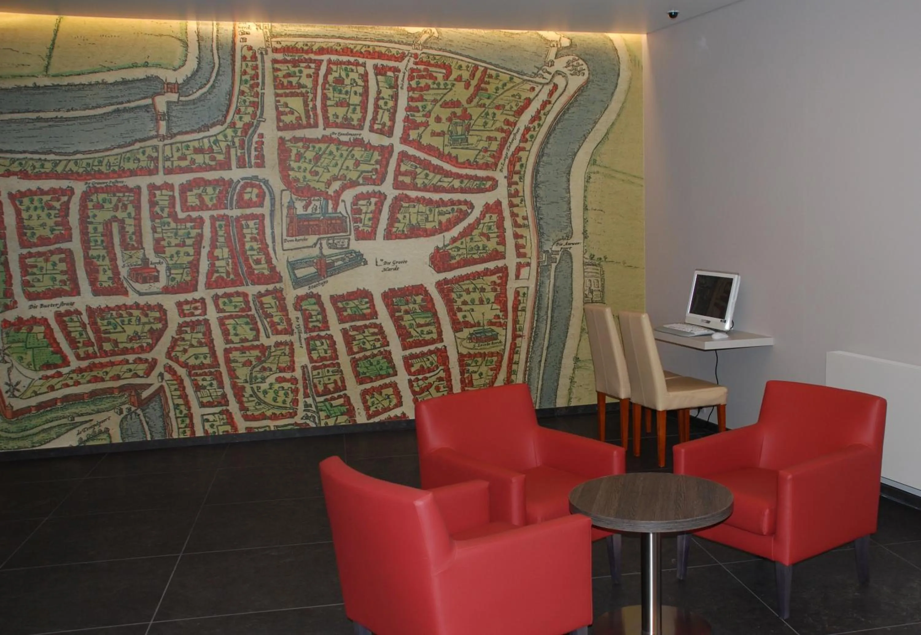 Lobby or reception in Albion Hotel