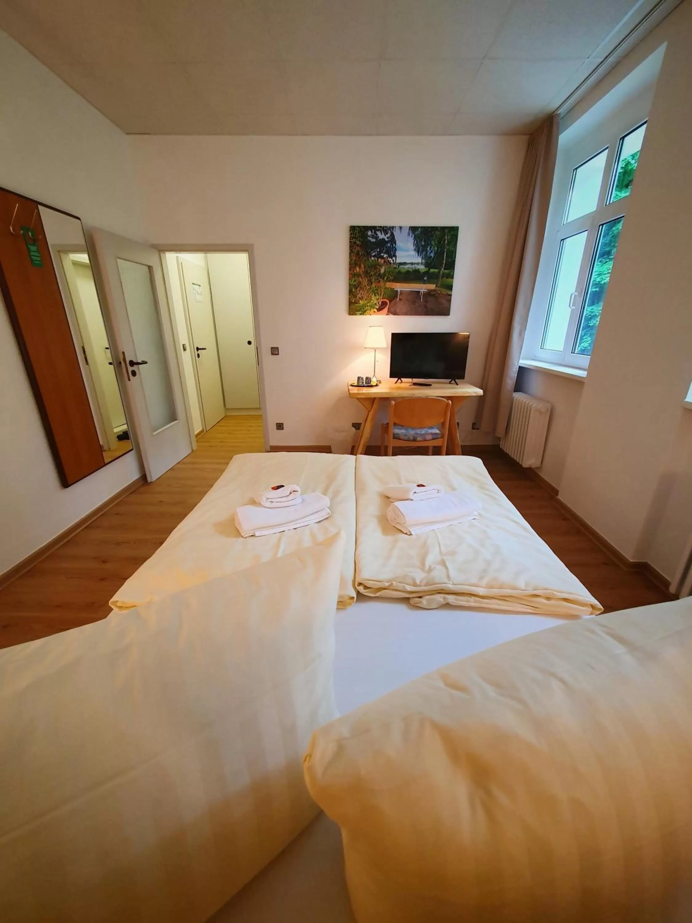 Bed in Waldhotel am See Berlin-Schmöckwitz