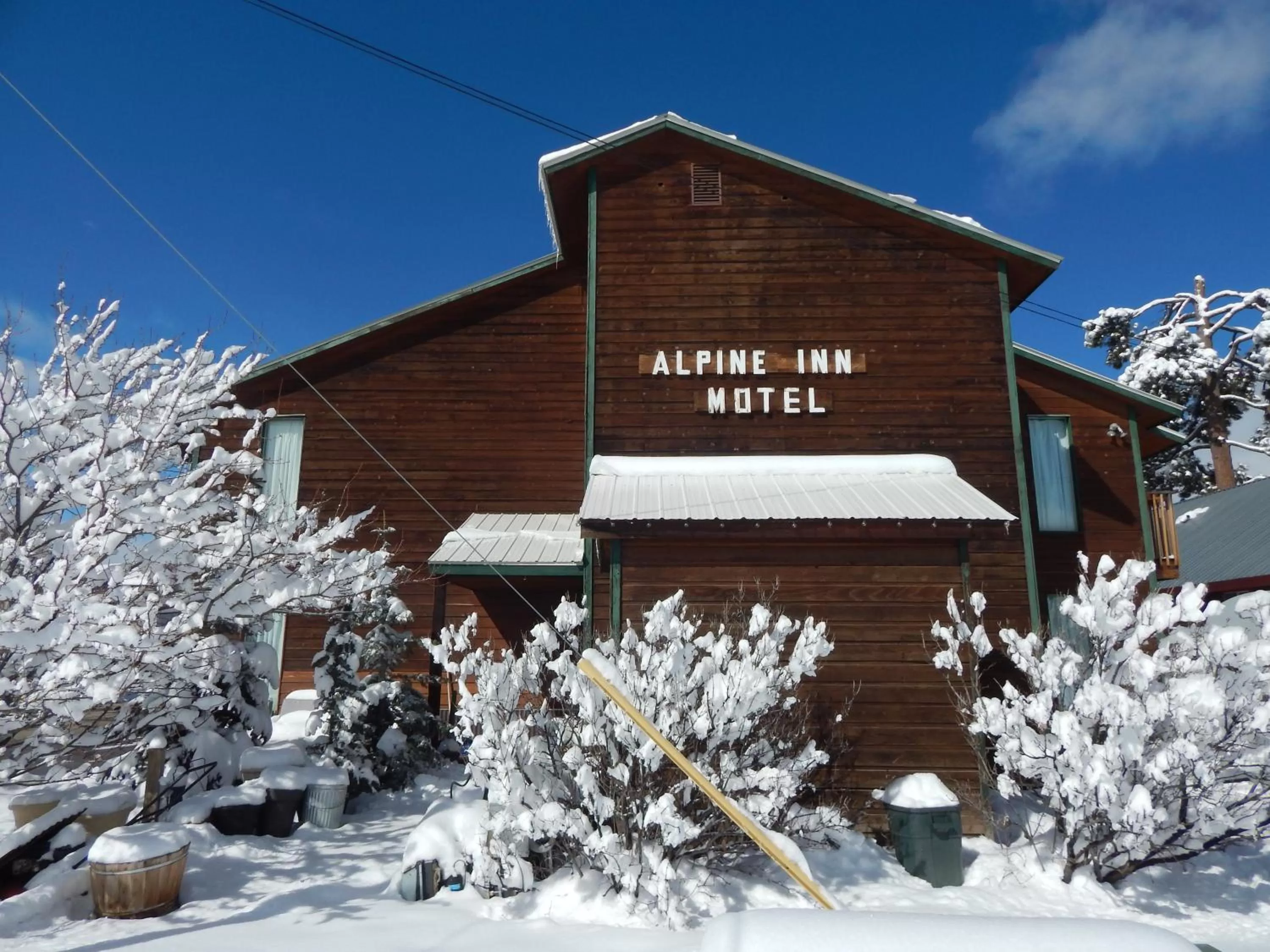Property building in Alpine Inn