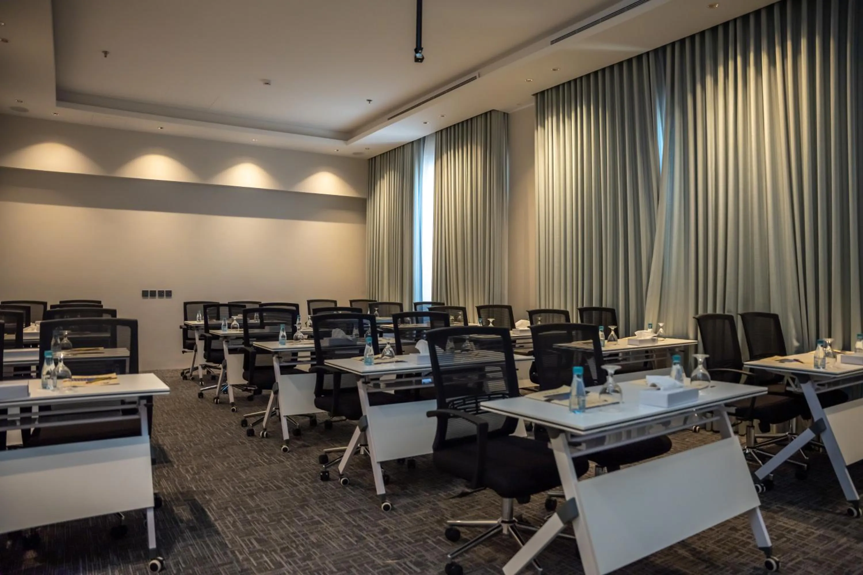 Meeting/conference room in Rosemond Al Hamra