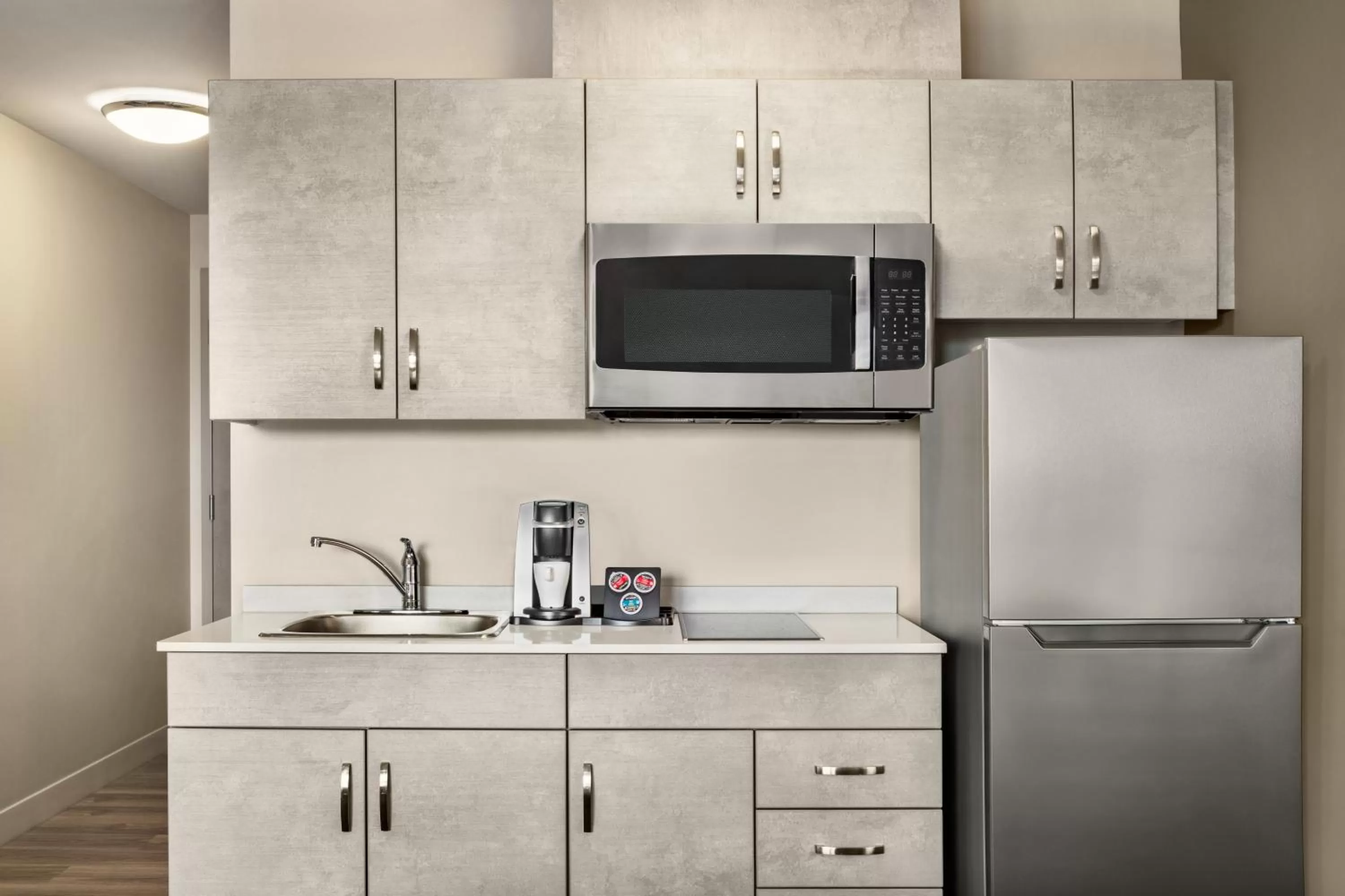 Kitchen or kitchenette in Microtel Inn & Suites Dorval QC