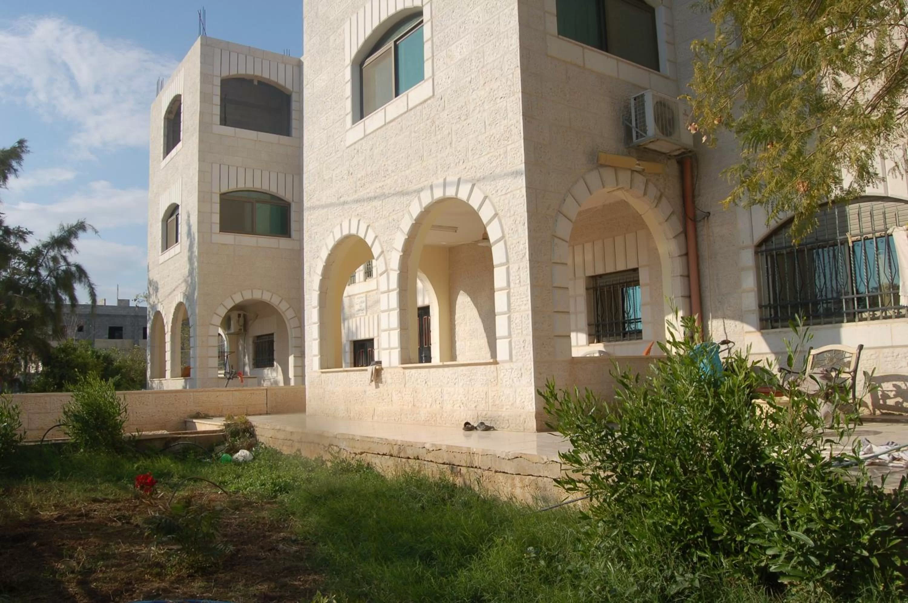 Property Building in Jericho Waleed's Hostel