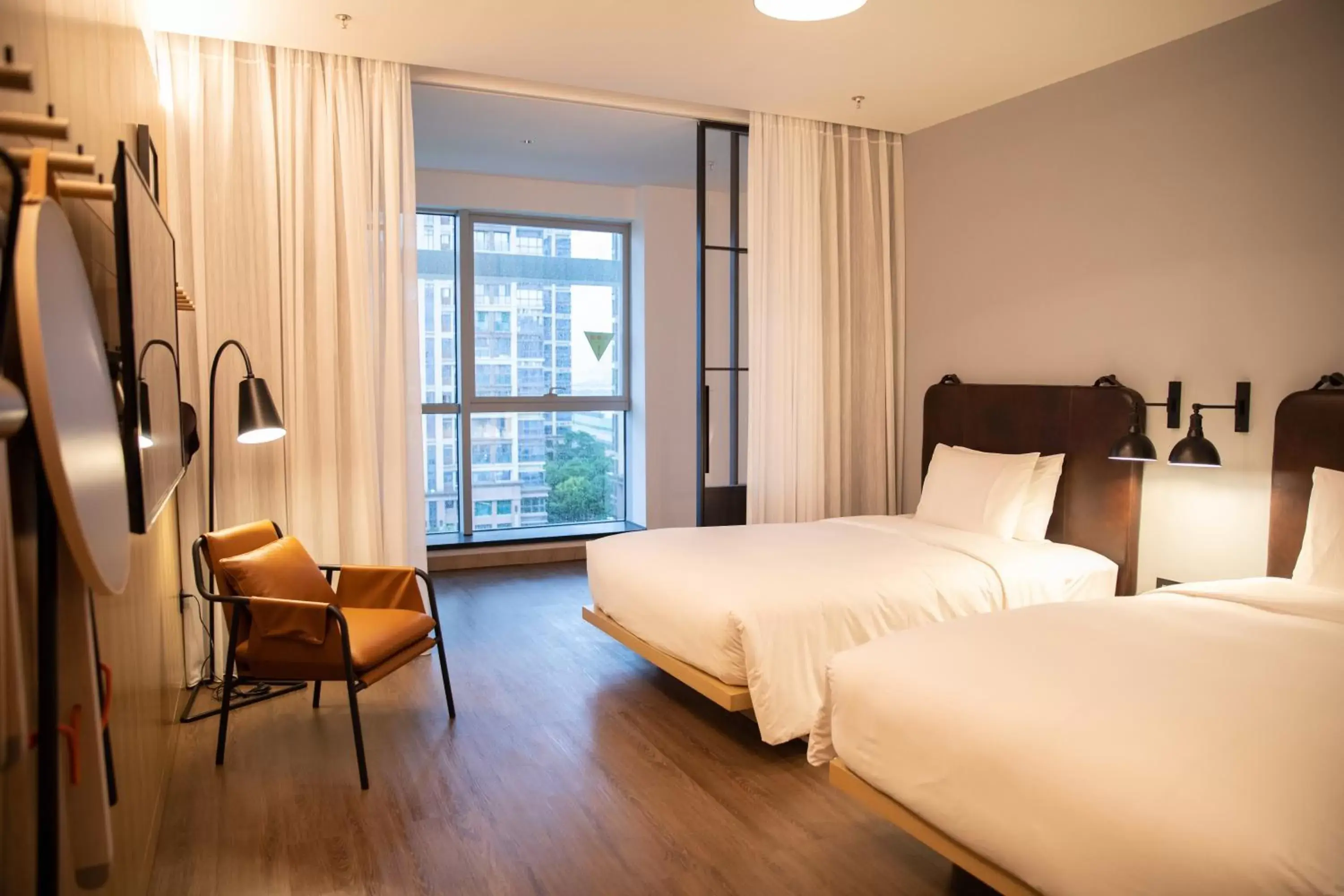 Selected Twin Room with City View in Moxy Shenzhen North Station Selected Twin Room with City View in Moxy Shenzhen North Station