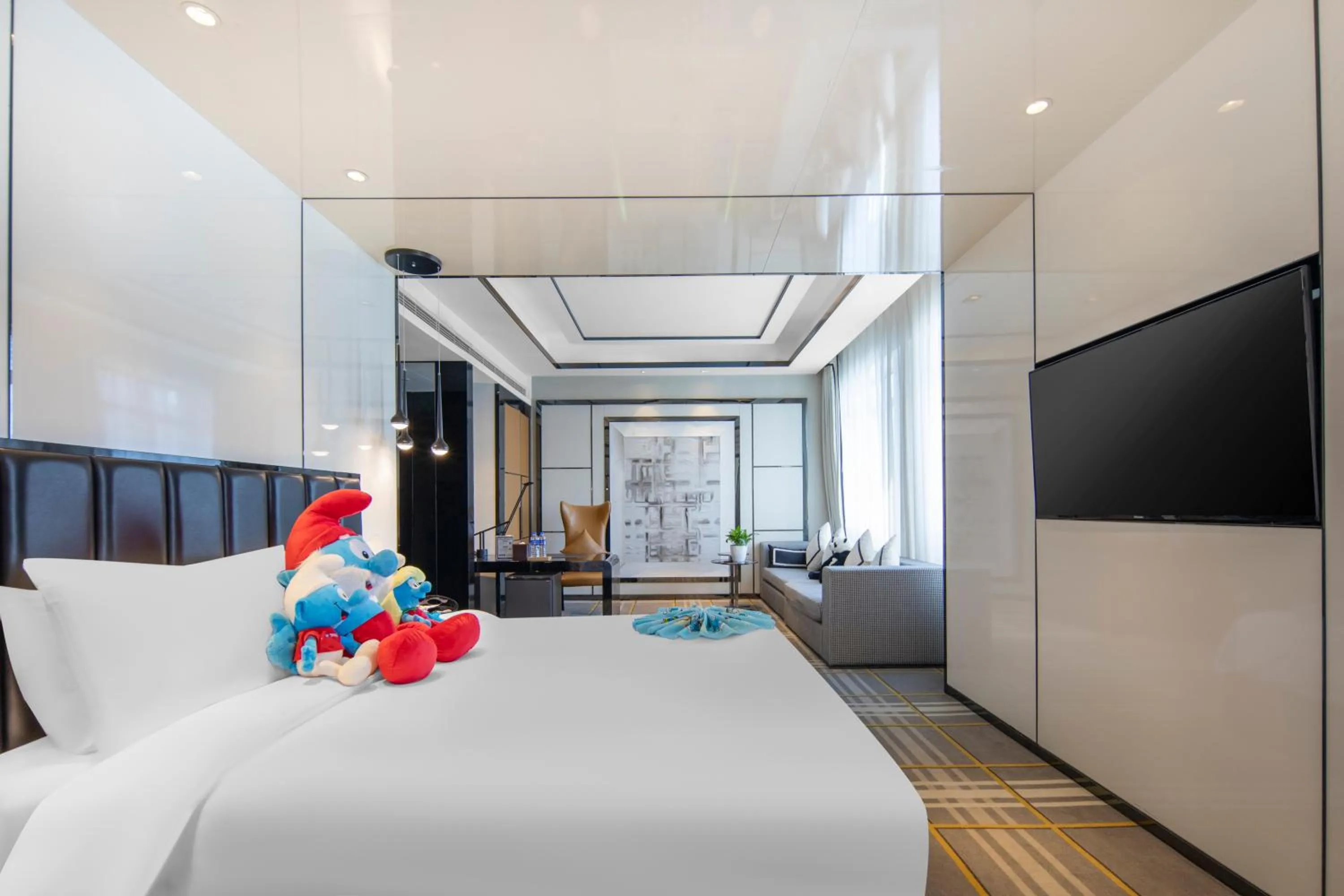 TV and multimedia, Bed in Minimax Hotel Shanghai Songjiang