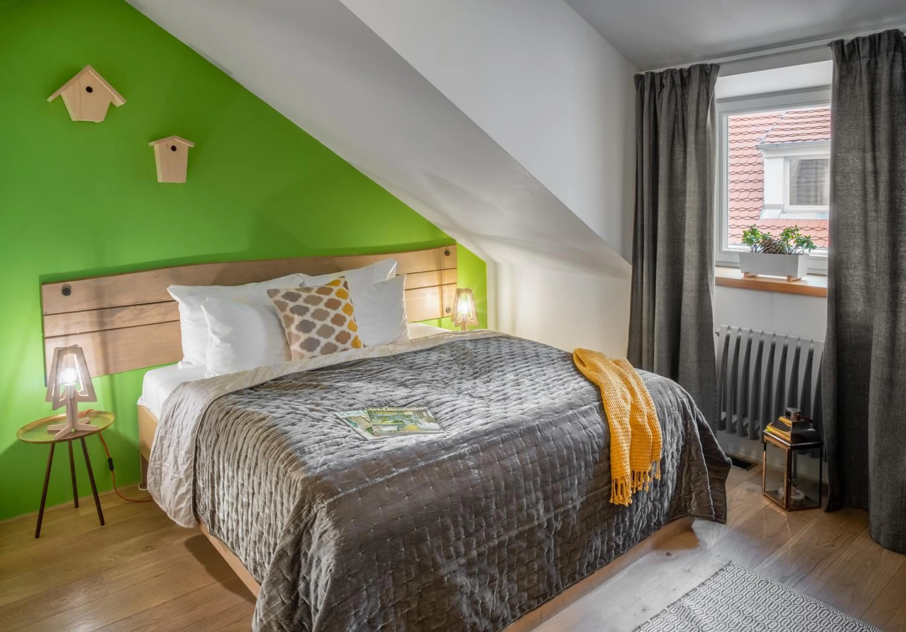 Bedroom, Bed in 4 Trees Apartments by Adrez