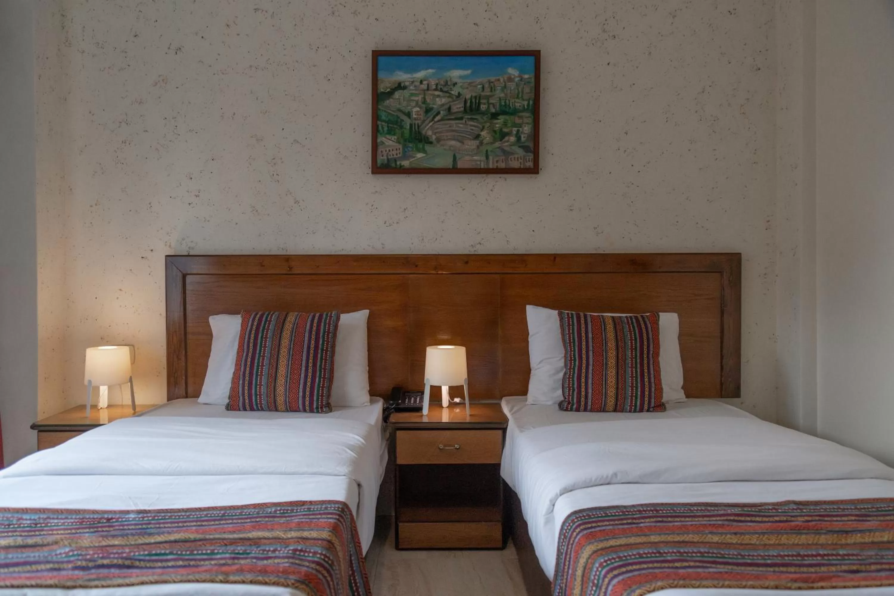 Bedroom, Bed in Antika Amman Hotel