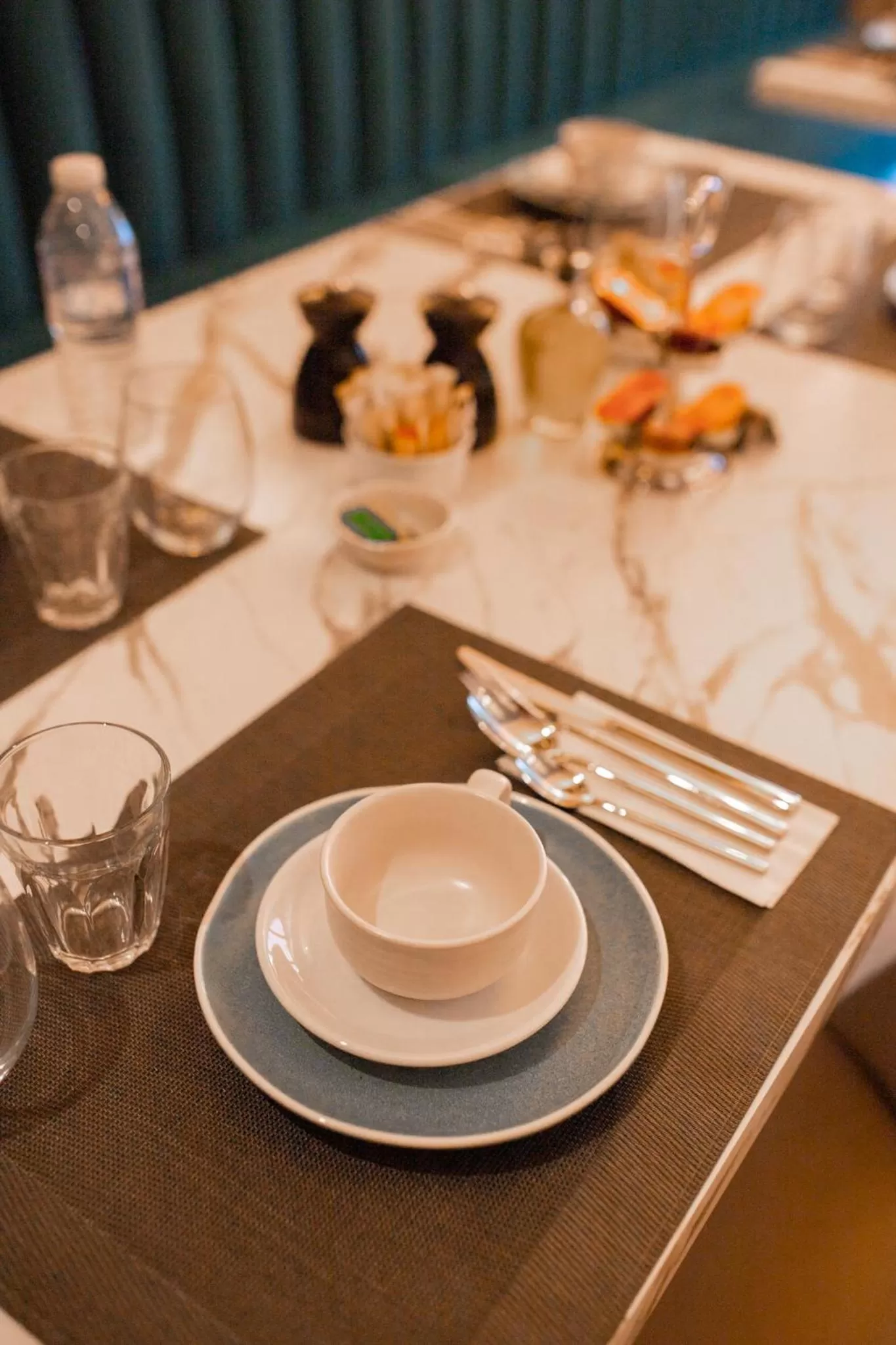 Restaurant/places to eat in Merit Kensington Hotel