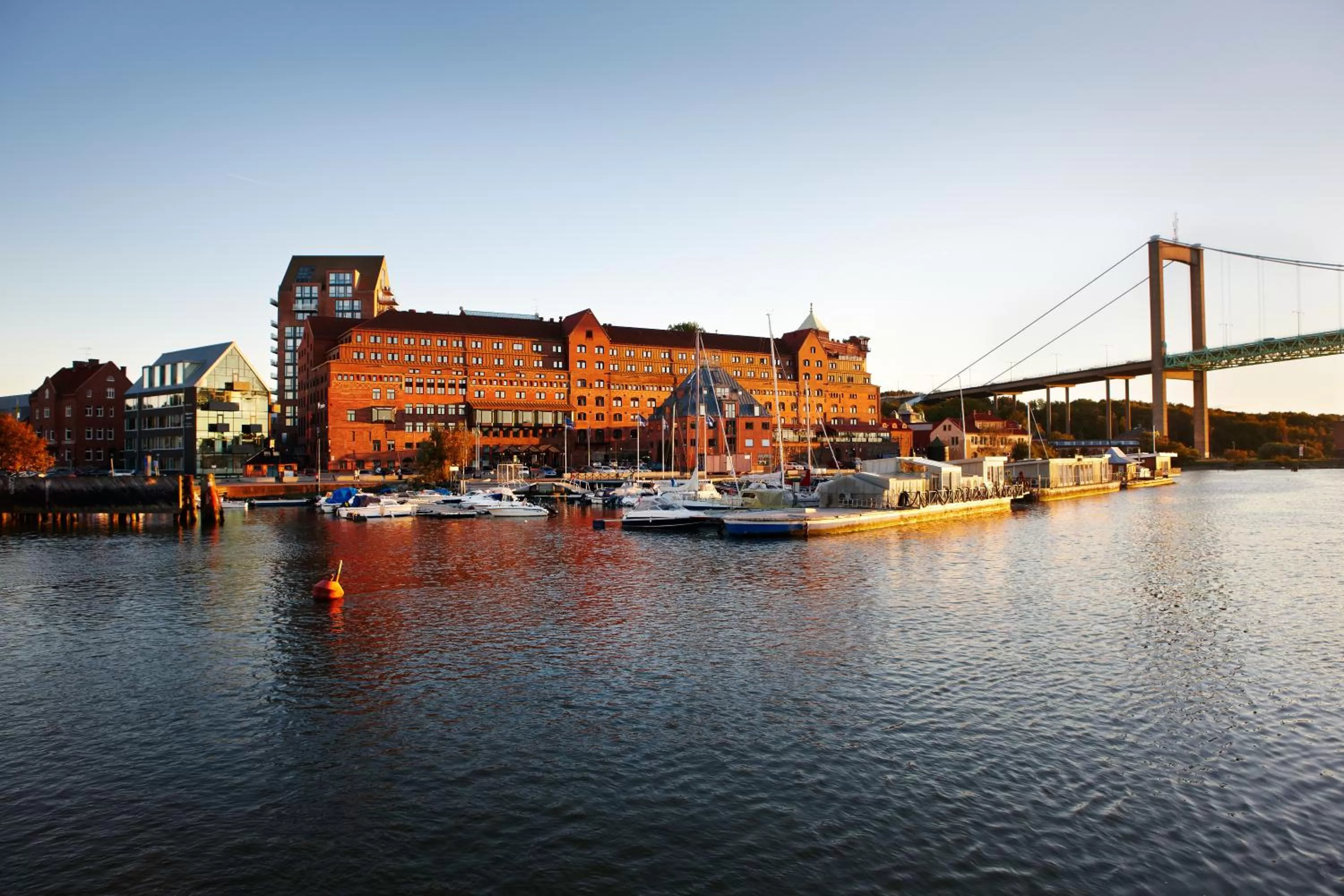 Property building in Quality Hotel Waterfront