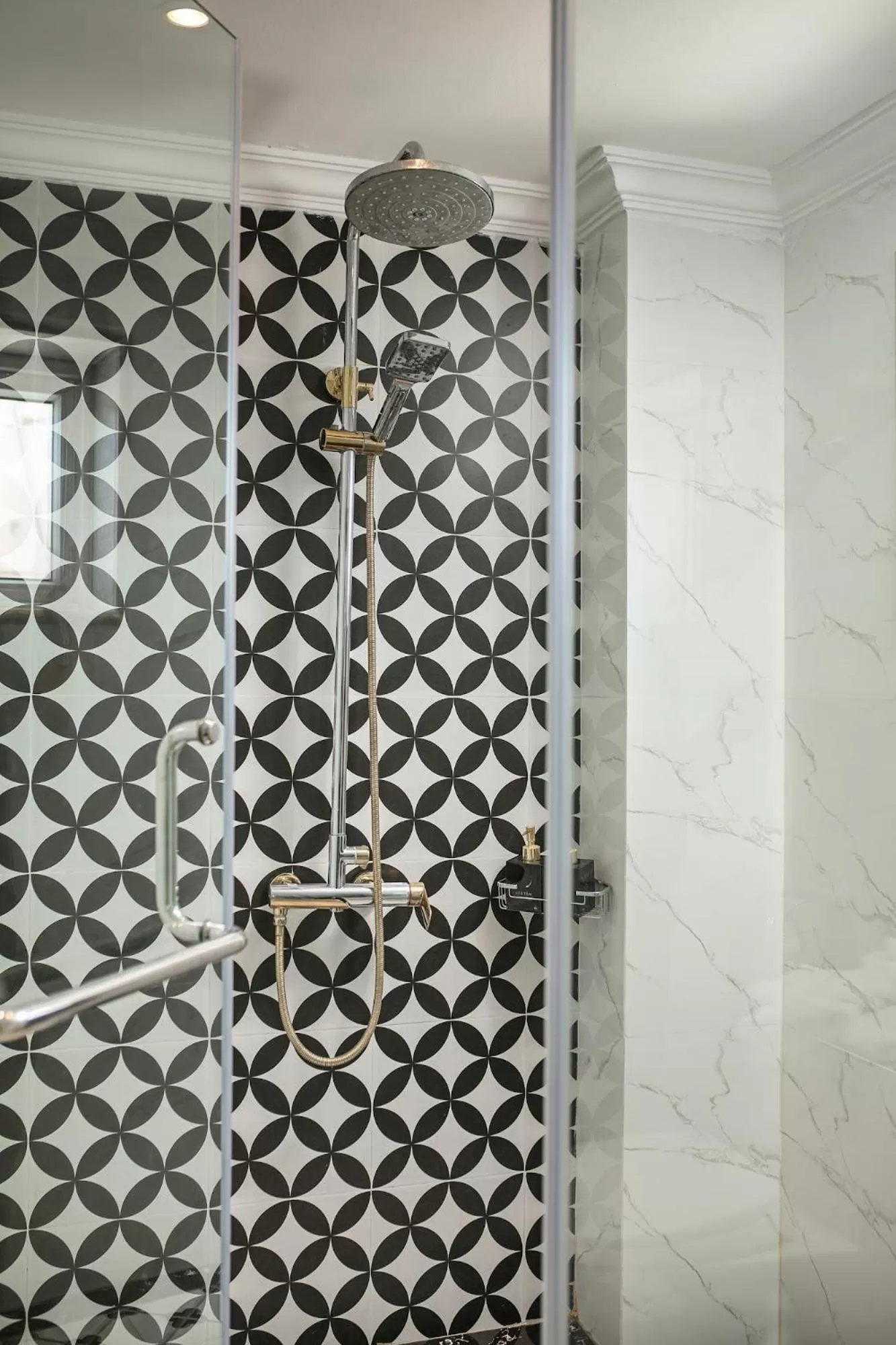 Shower in Scent Premium Hotel