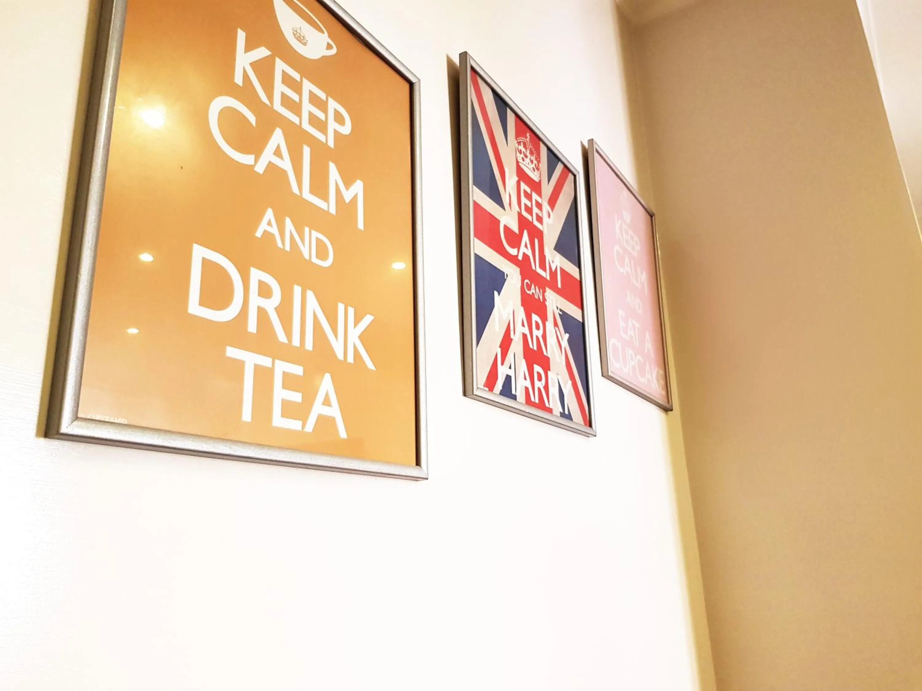 Area and facilities in Hostel Legends