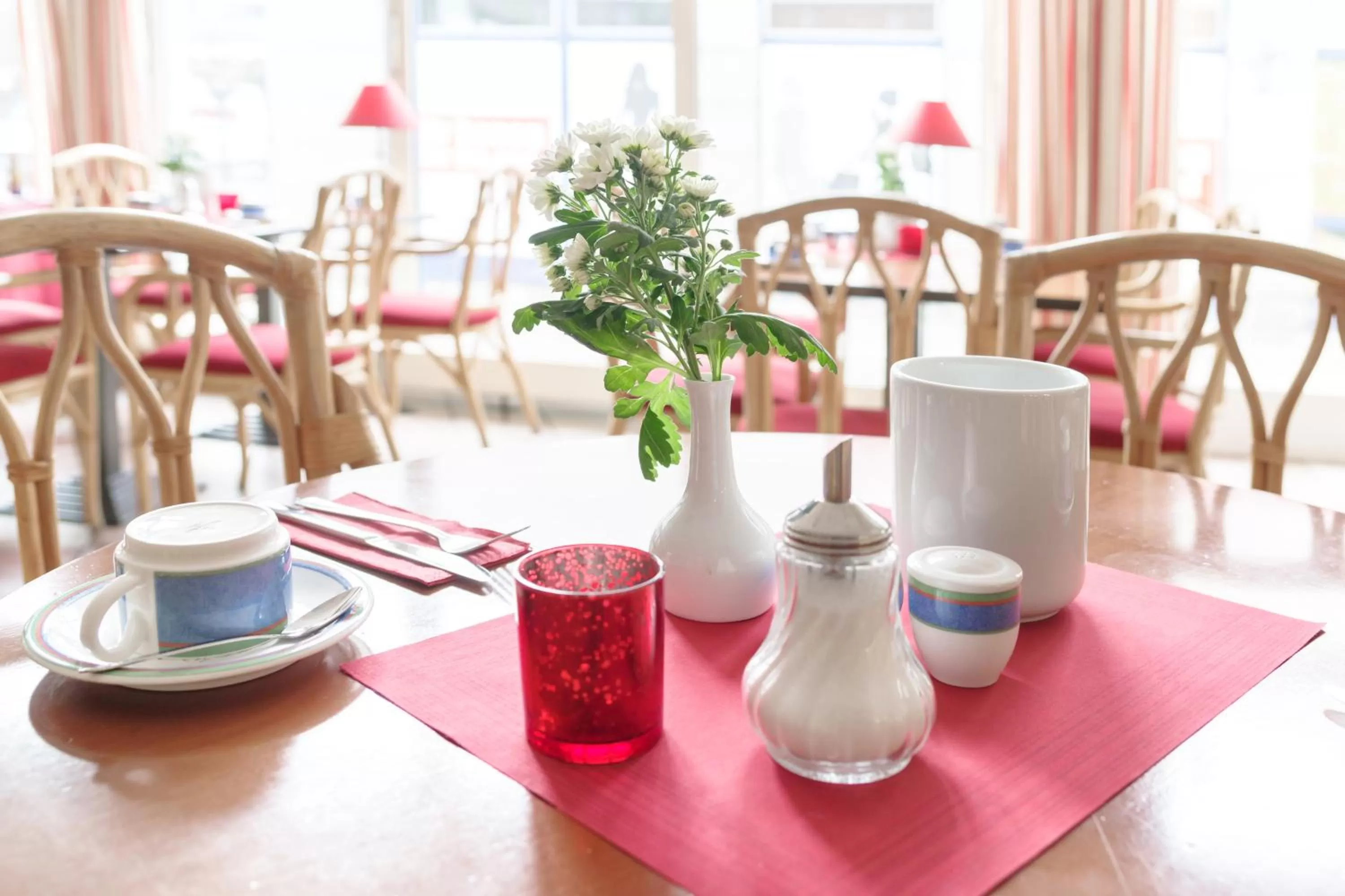 Buffet breakfast in Hotel Leipzig City Nord by Campanile