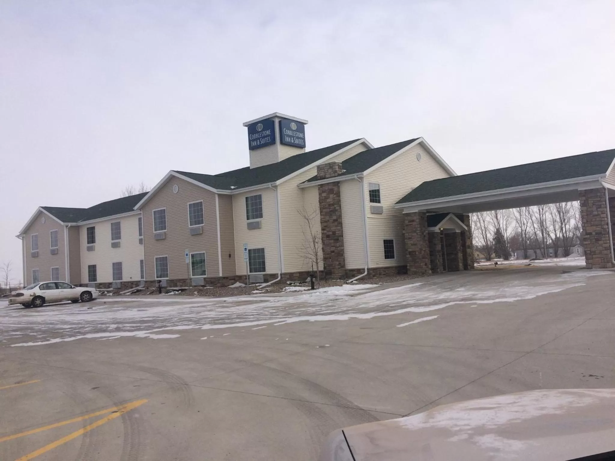Property building in Cobblestone Inn & Suites Steele