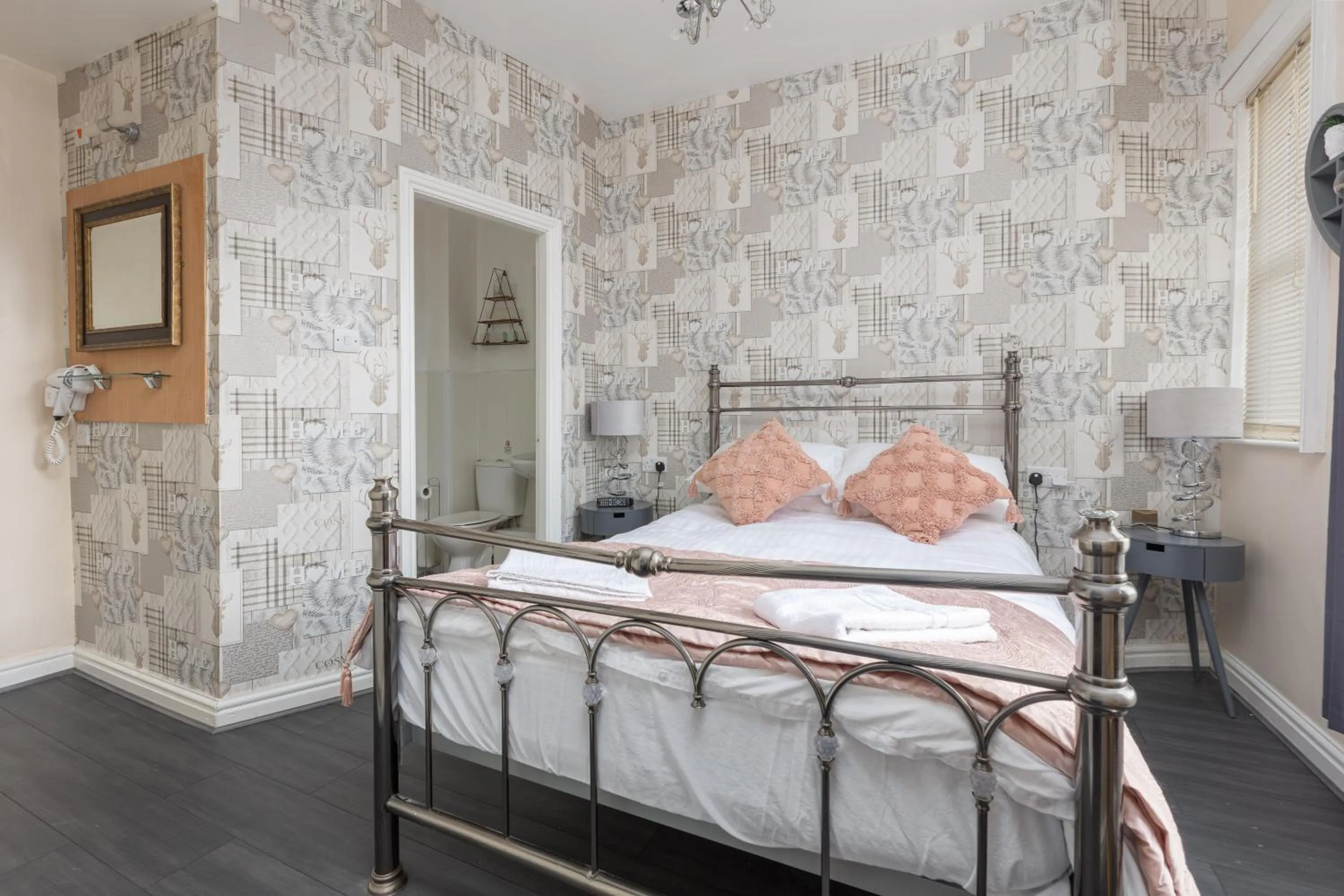 Bed in Habberly House Hotel