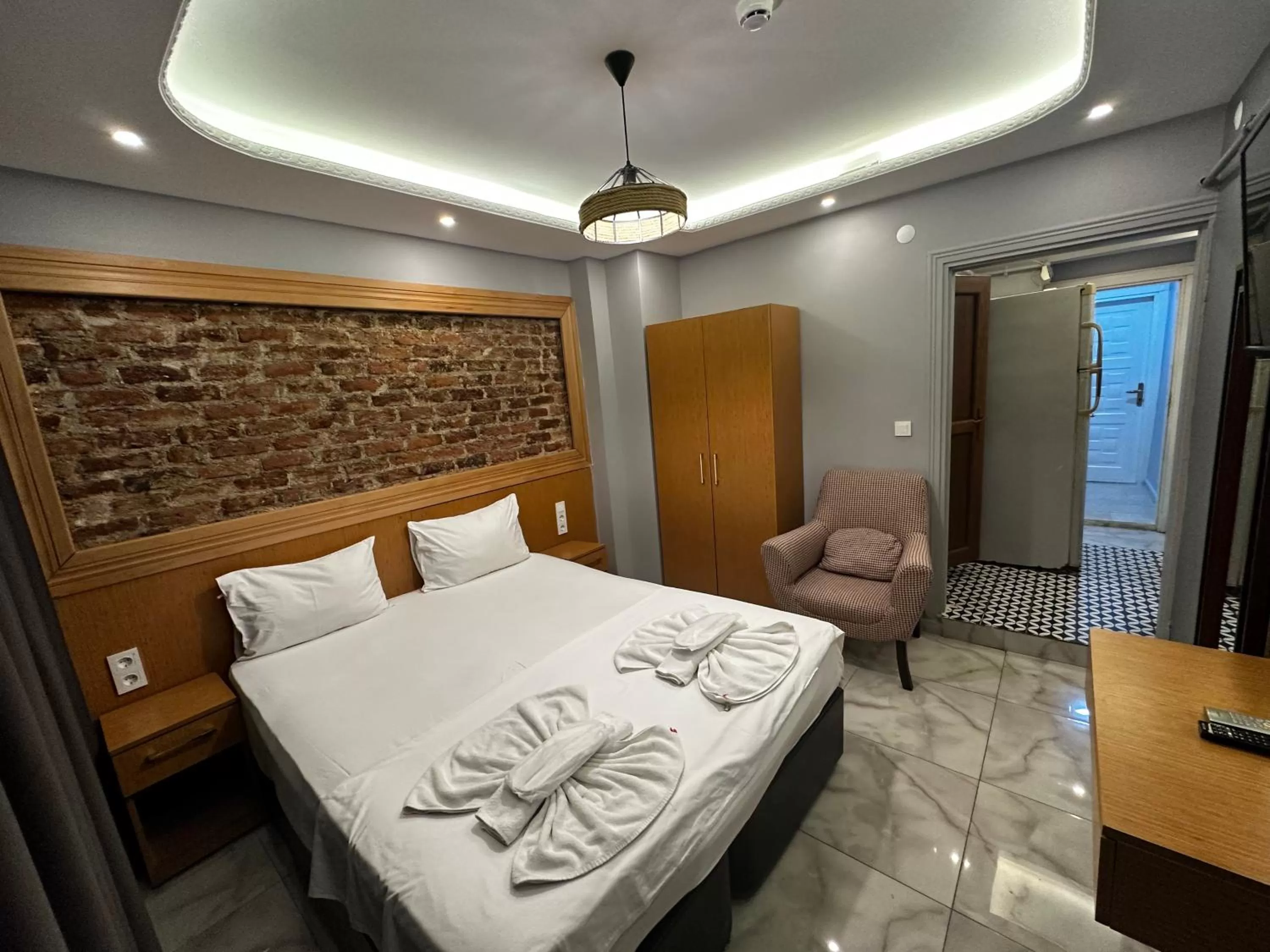 Bed in Arat Apartments