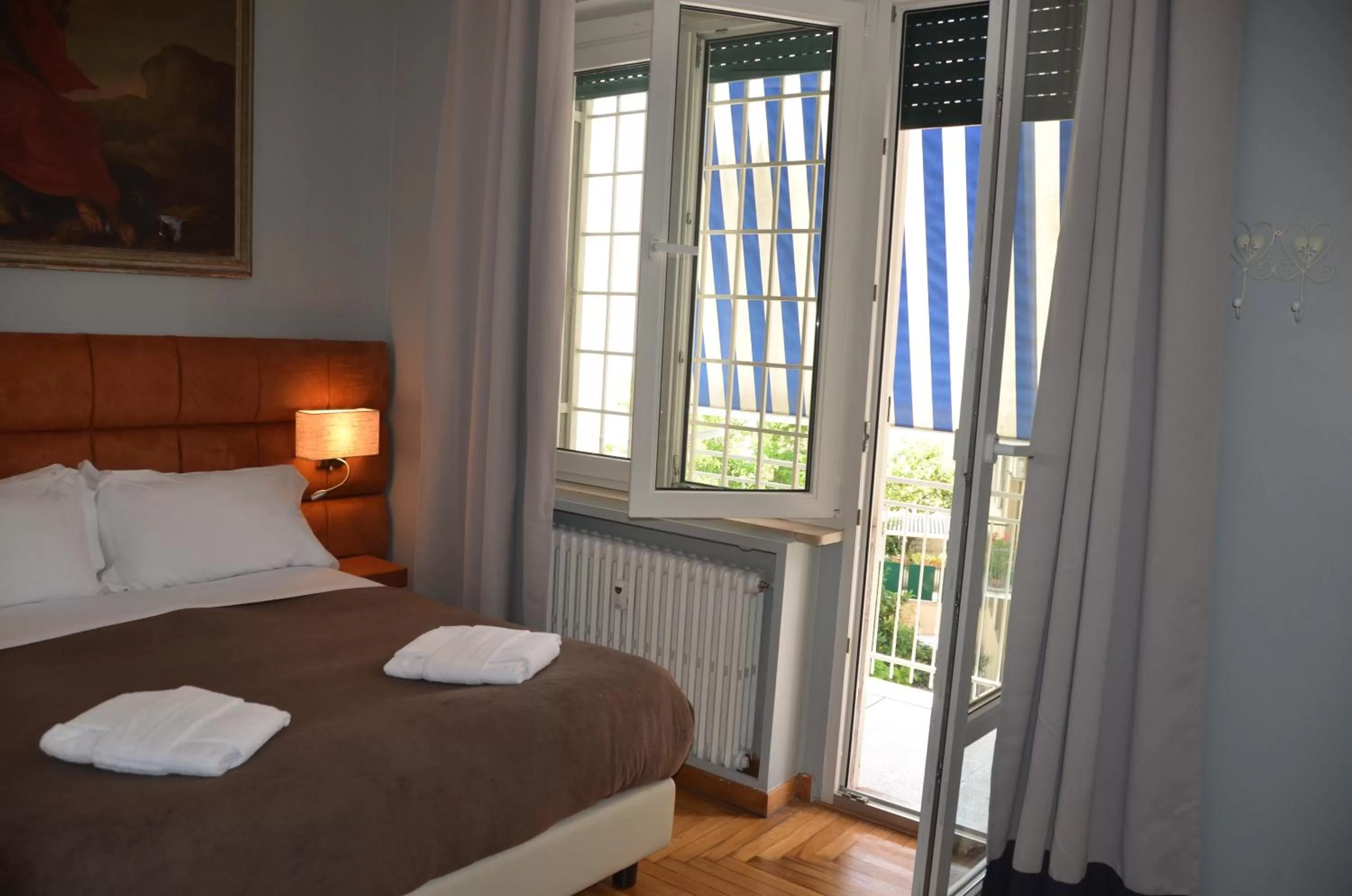 Photo of the whole room, Bed in Sweet Home Parioli