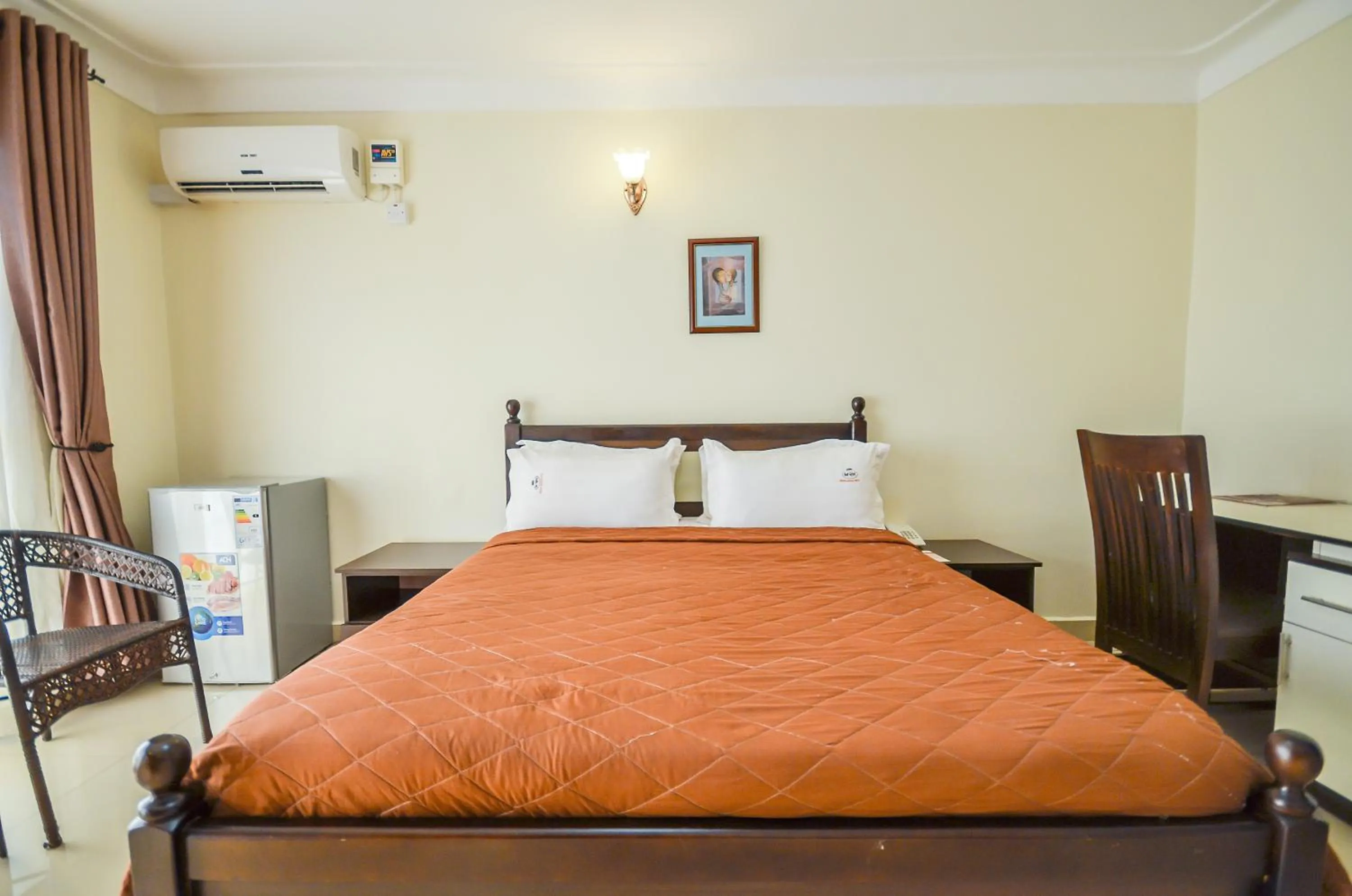 Bedroom in Marie's Royale Hotel