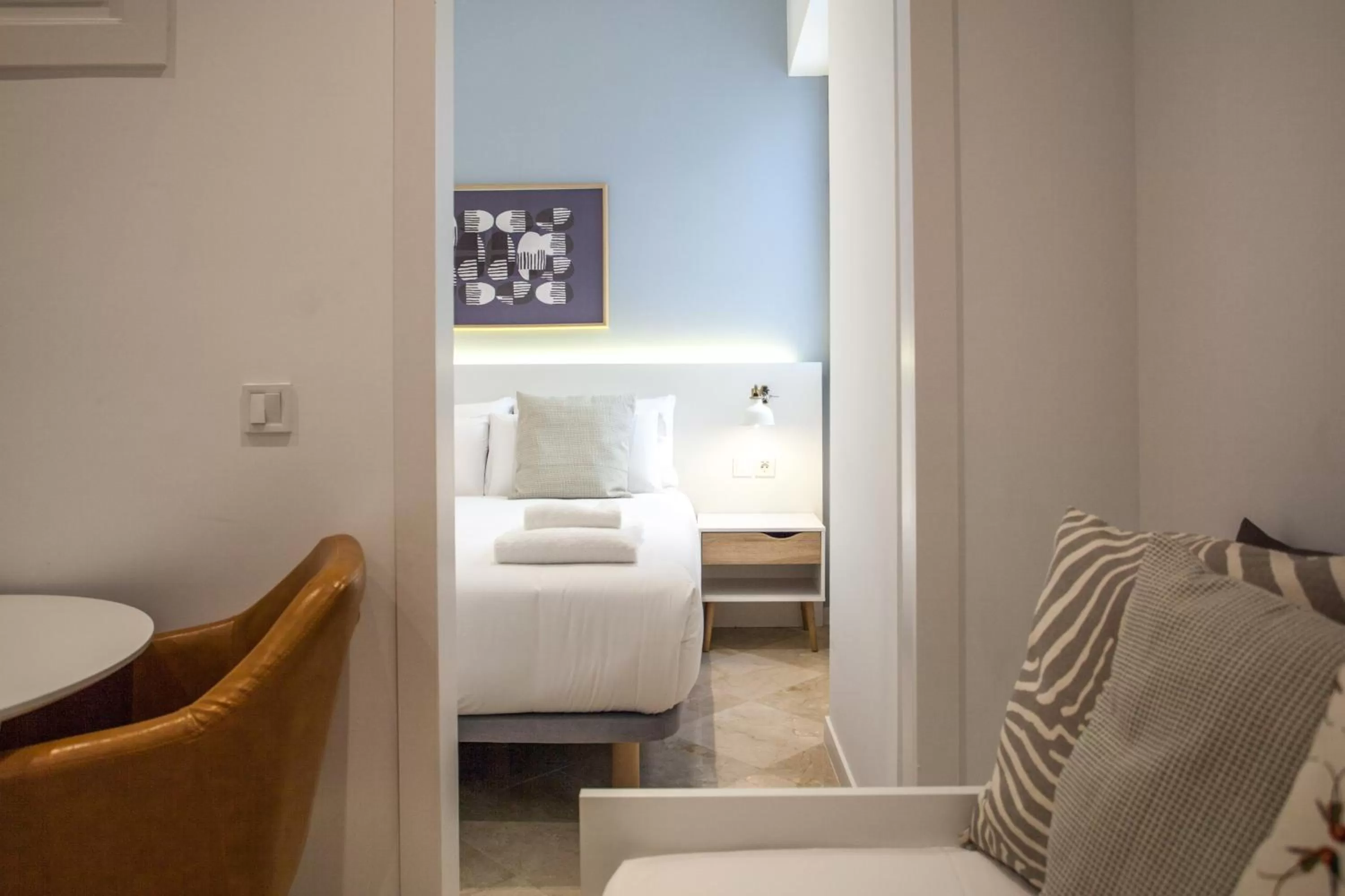 Bedroom, Bed in Gran Central Suites