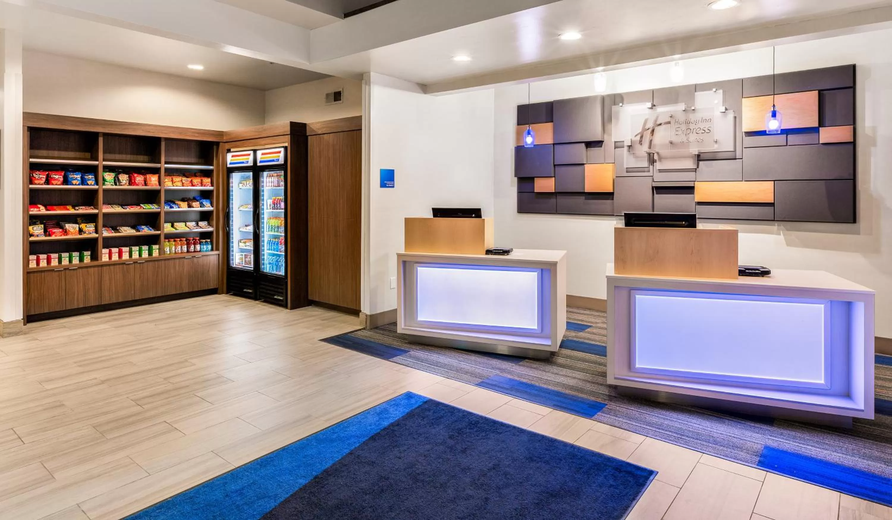 Property building in Holiday Inn Express Hotel & Suites Oroville Southwest by IHG