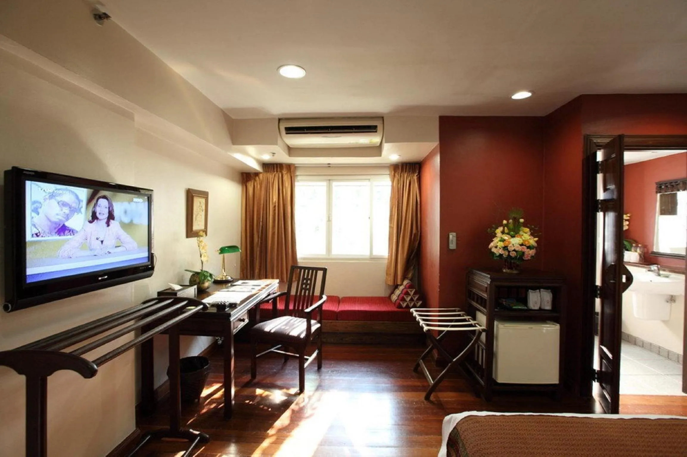 TV and multimedia in The Siam Heritage Hotel