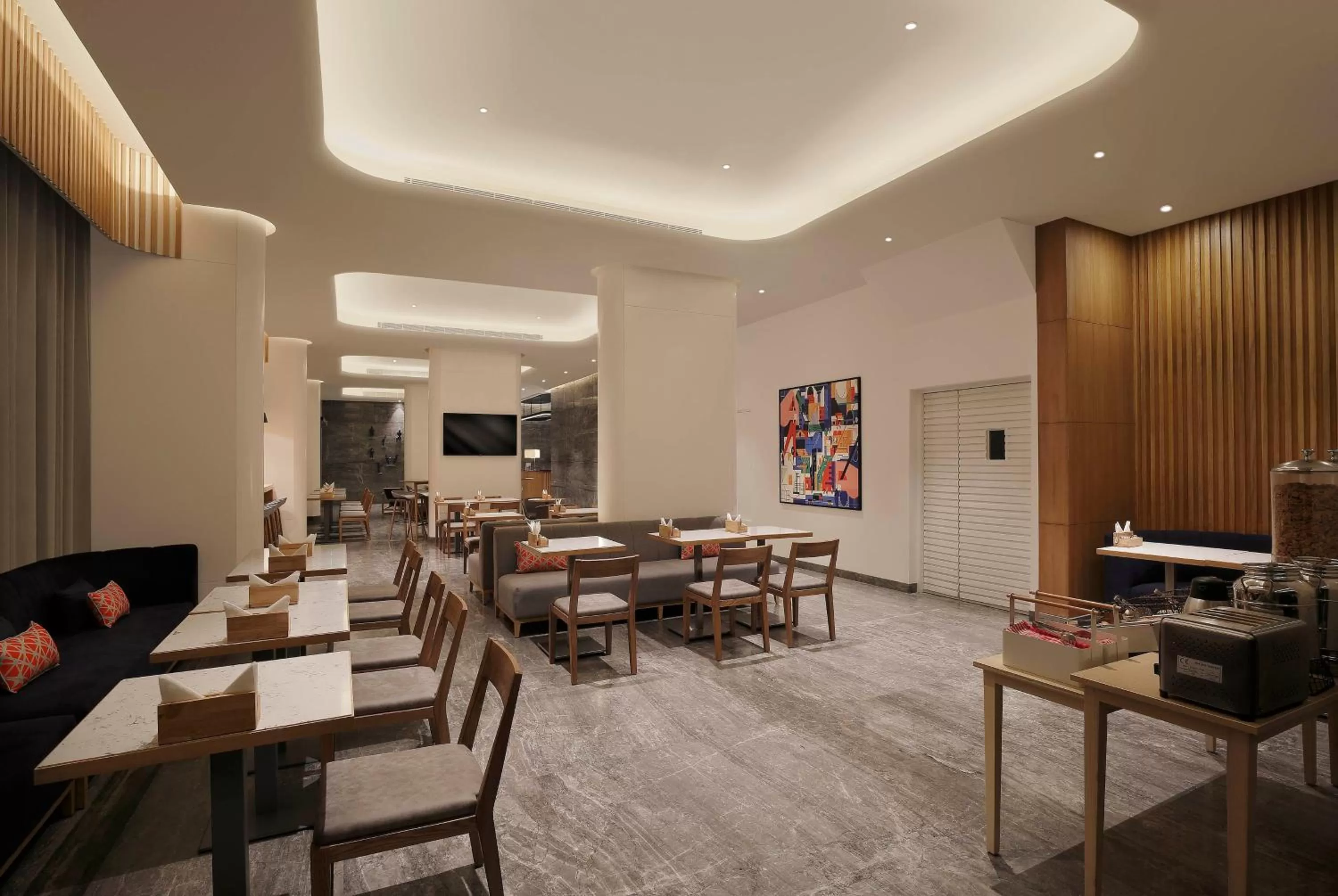 Restaurant/places to eat in Holiday Inn Express Hyderabad HITEC City by IHG