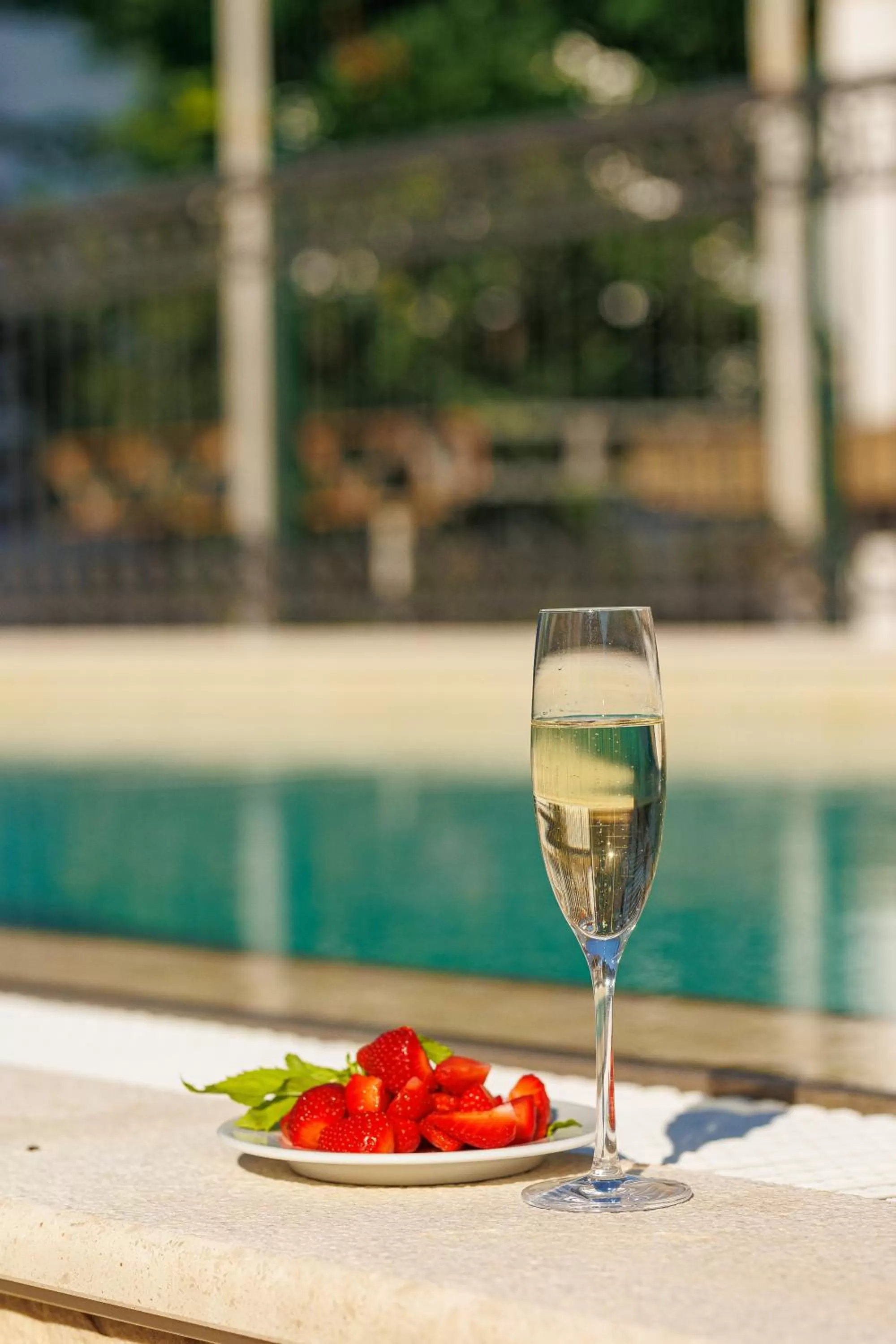 Swimming pool in Hotel Kadmo by Aycon