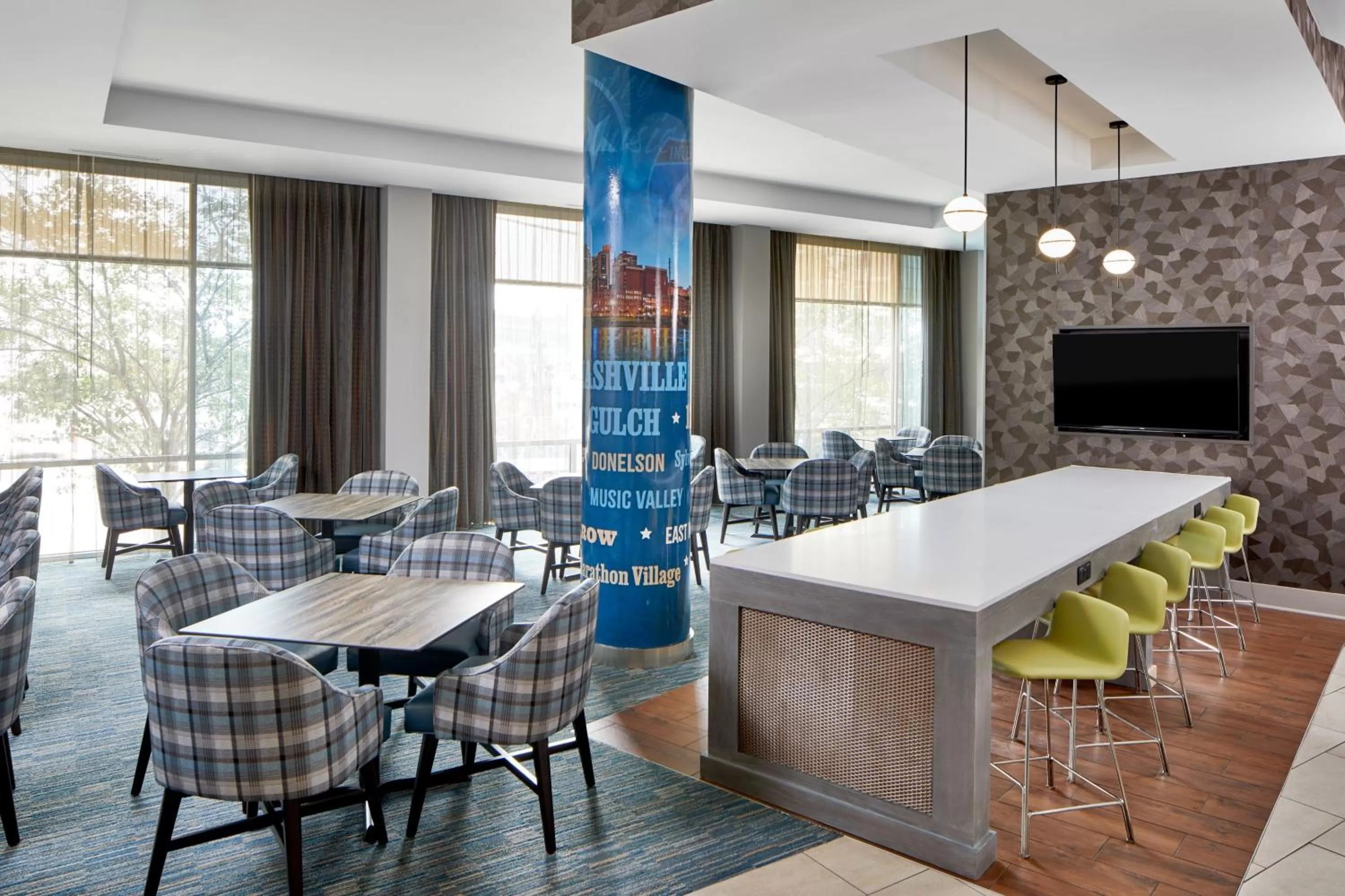 Restaurant/places to eat in Fairfield Inn and Suites by Marriott Nashville Downtown/The Gulch