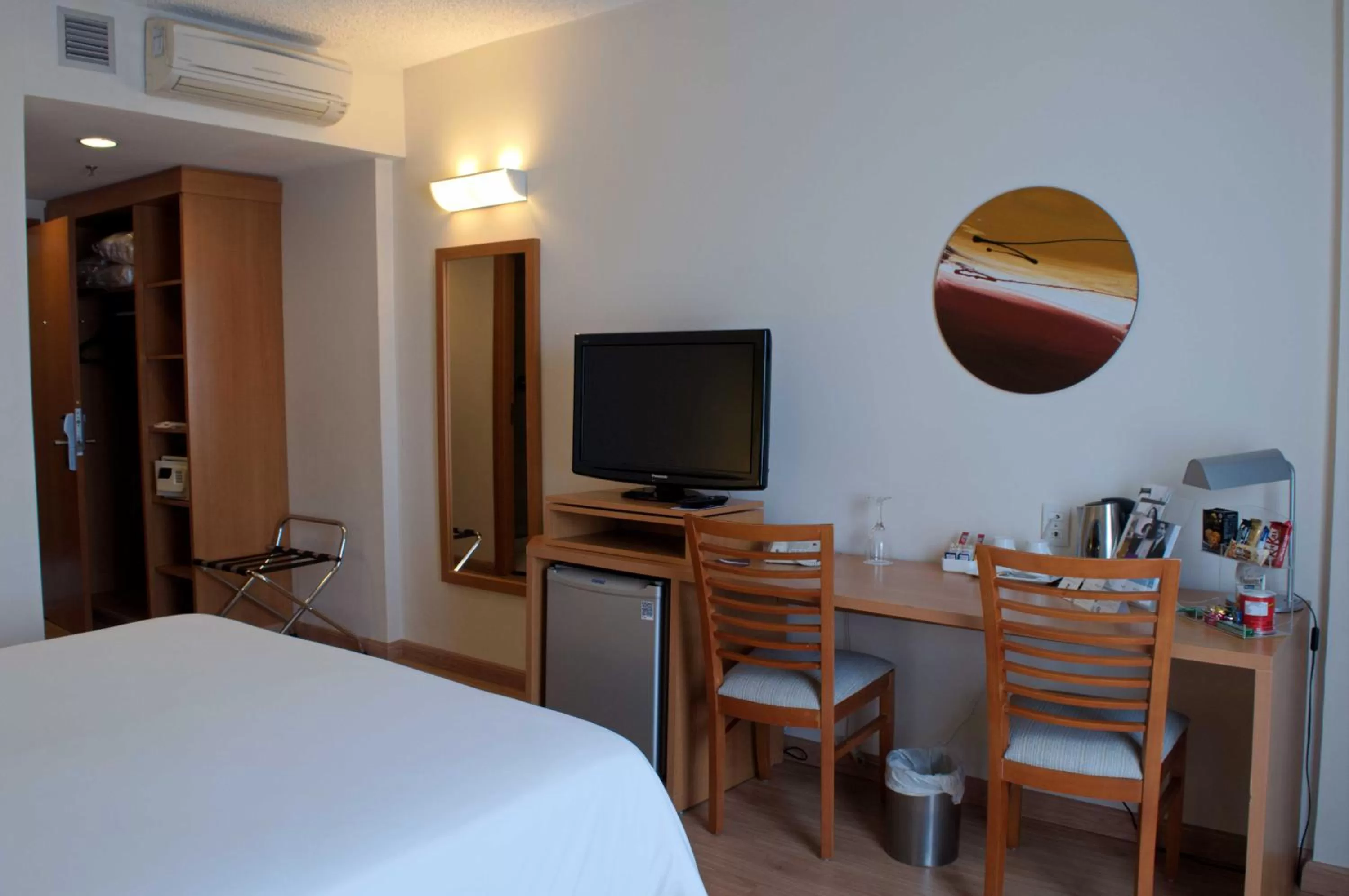 Photo of the whole room, Bed in Mercure Sao Jose dos Campos