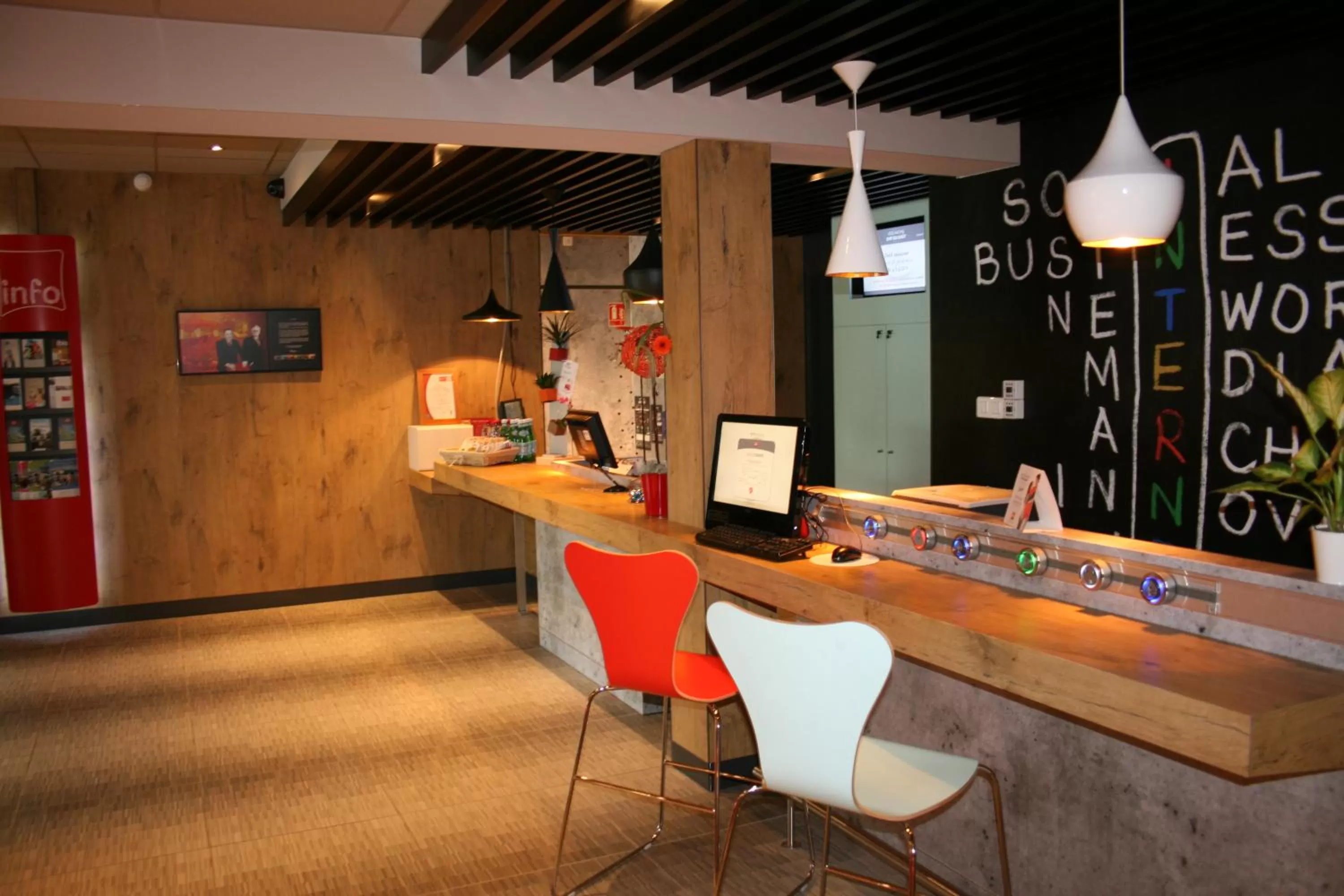 TV and multimedia in ibis Cherbourg La Glacerie