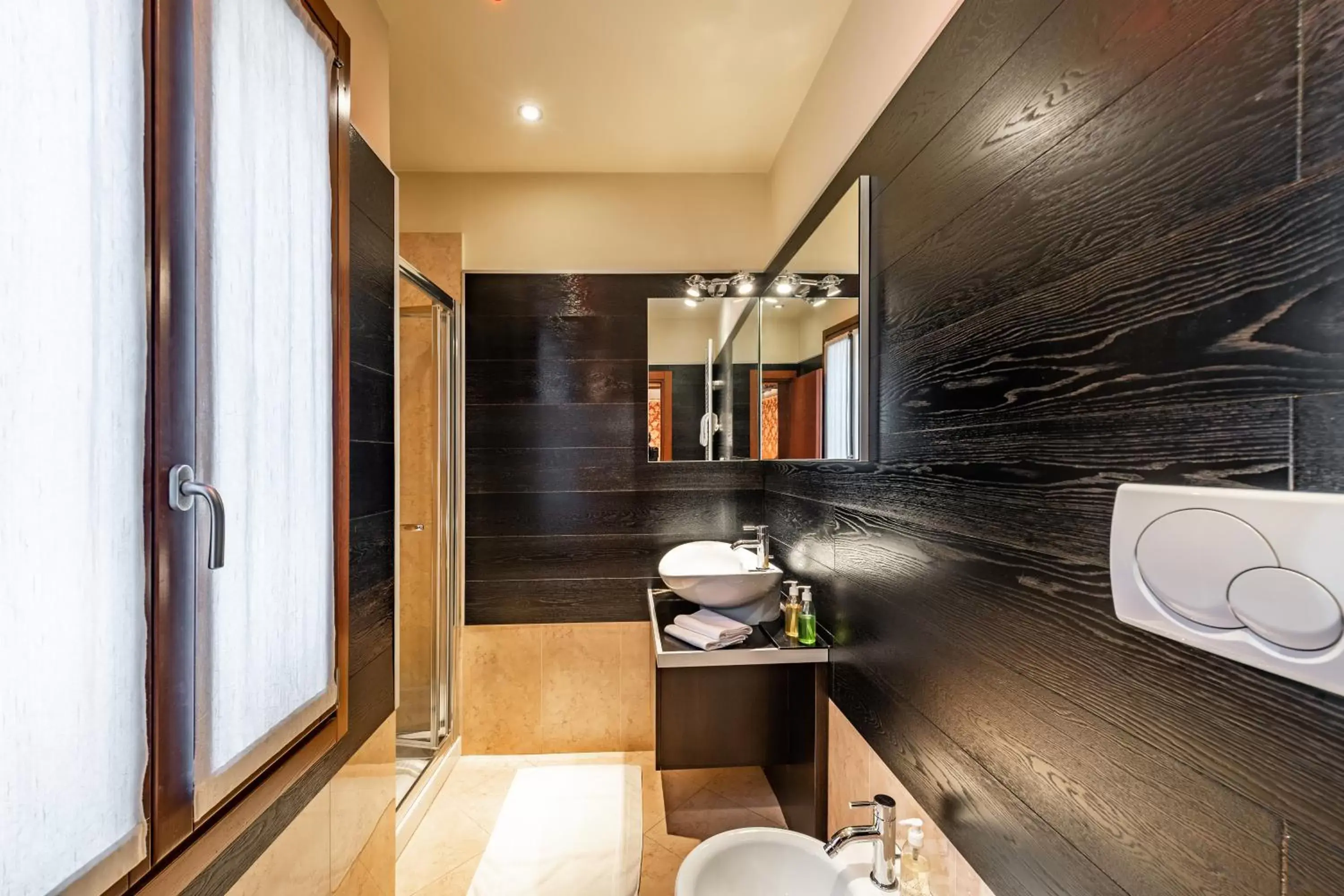 Basic Double Room in Abbazia De Luxe Basic Double Room in Abbazia De Luxe