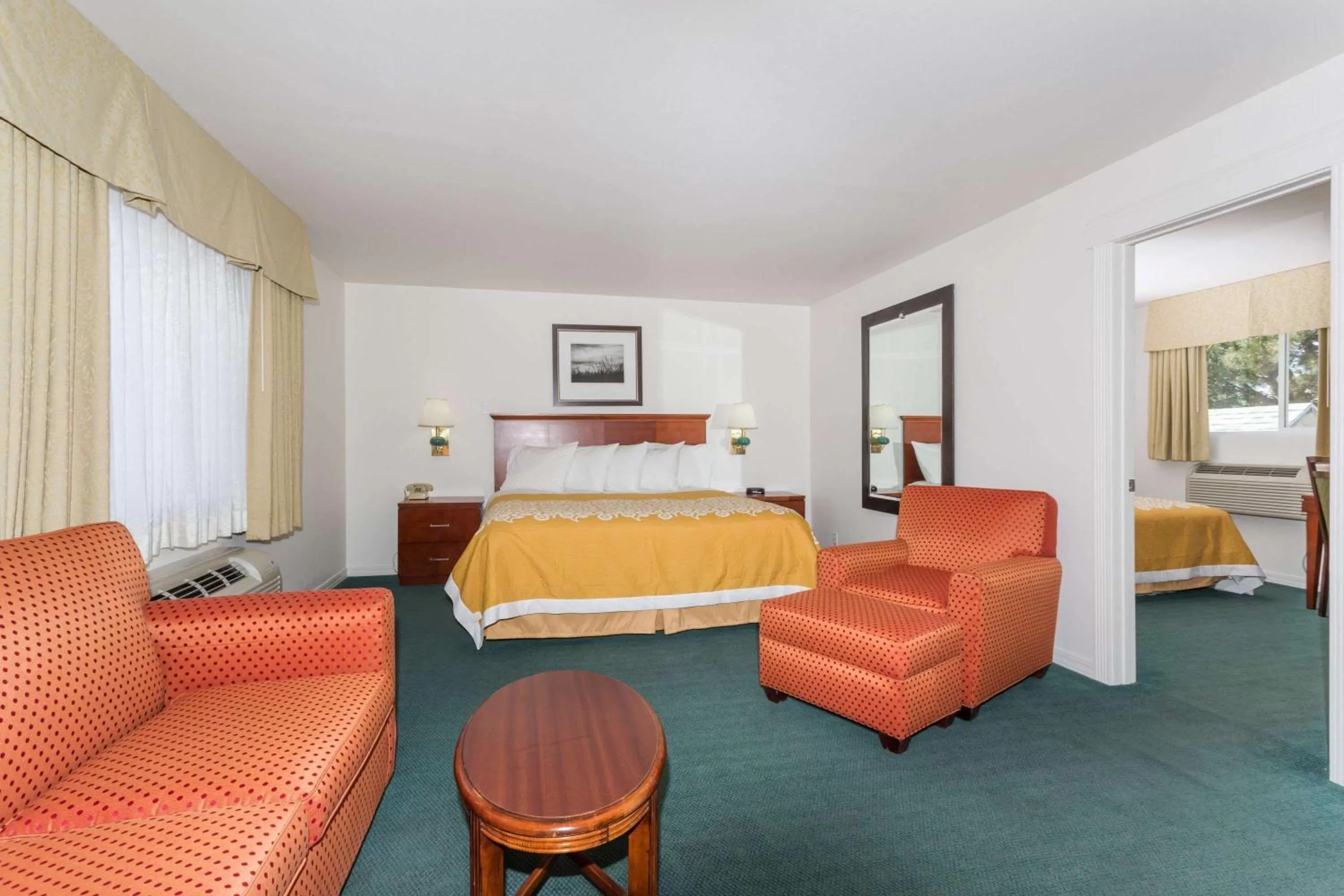 Photo of the whole room, Bed in Days Inn by Wyndham Kimball