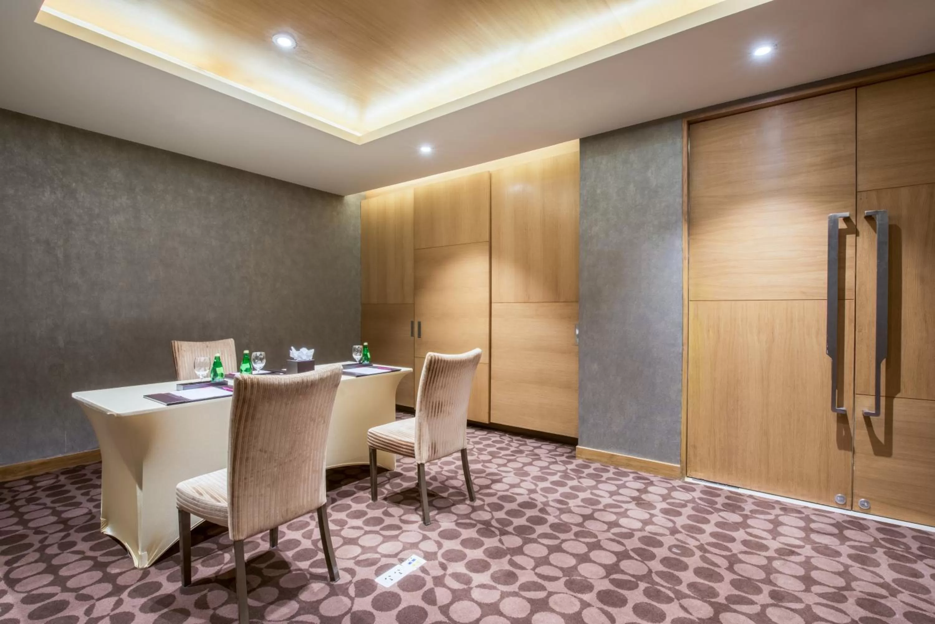 Meeting/conference room in Crowne Plaza Ahmedabad City Centre by IHG