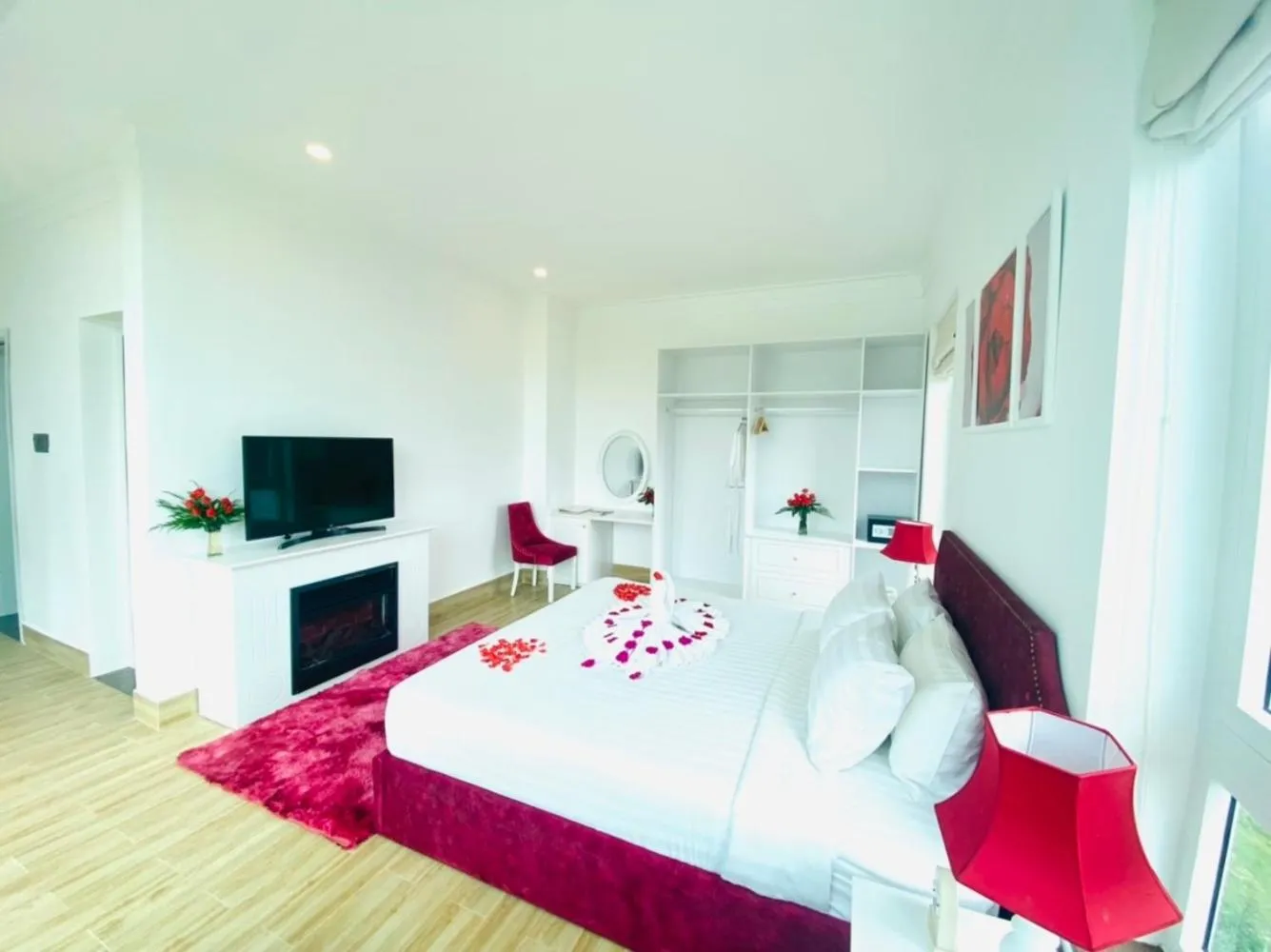 Bedroom, Bed in Dalat Wonder Resort