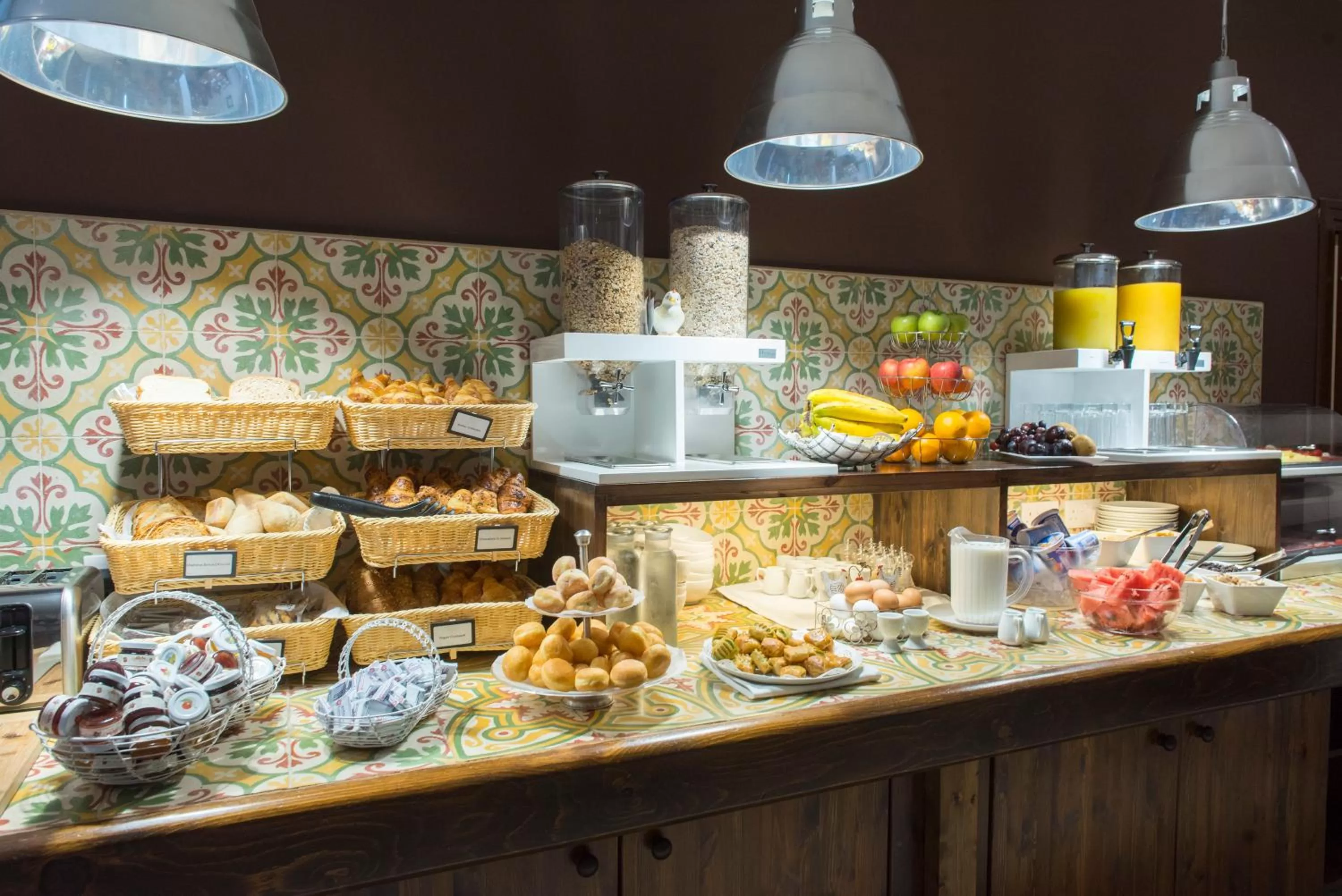 Continental breakfast in Palazzo Violetta