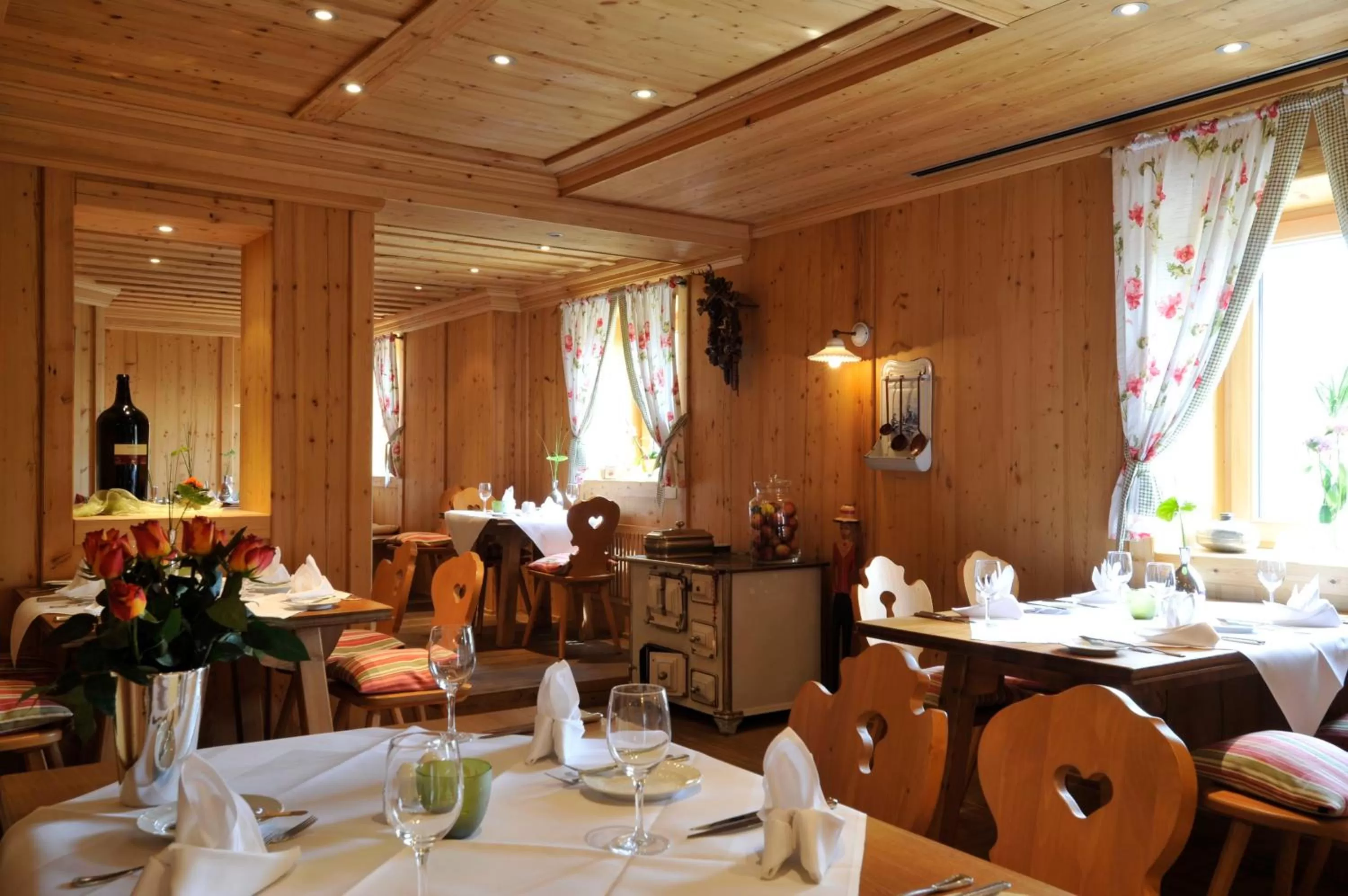 Restaurant/places to eat in Hotel Restaurant Zeiskamer Mühle