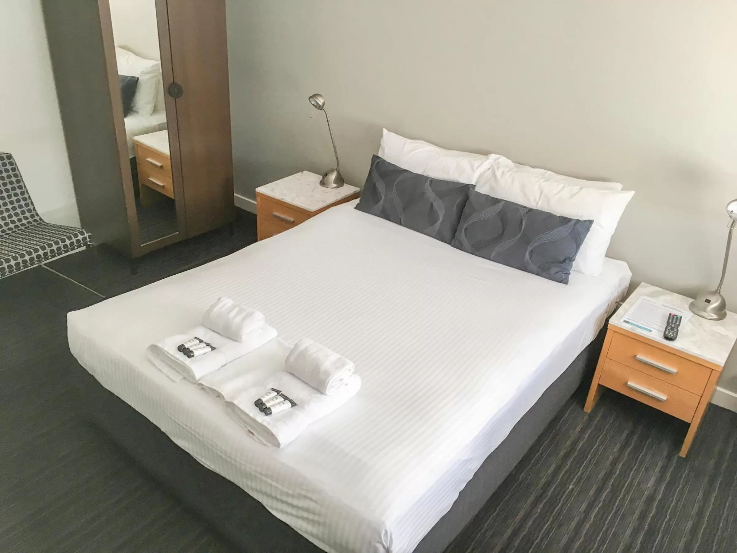 Bedroom, Bed in The Premier Hotel Broadmeadow
