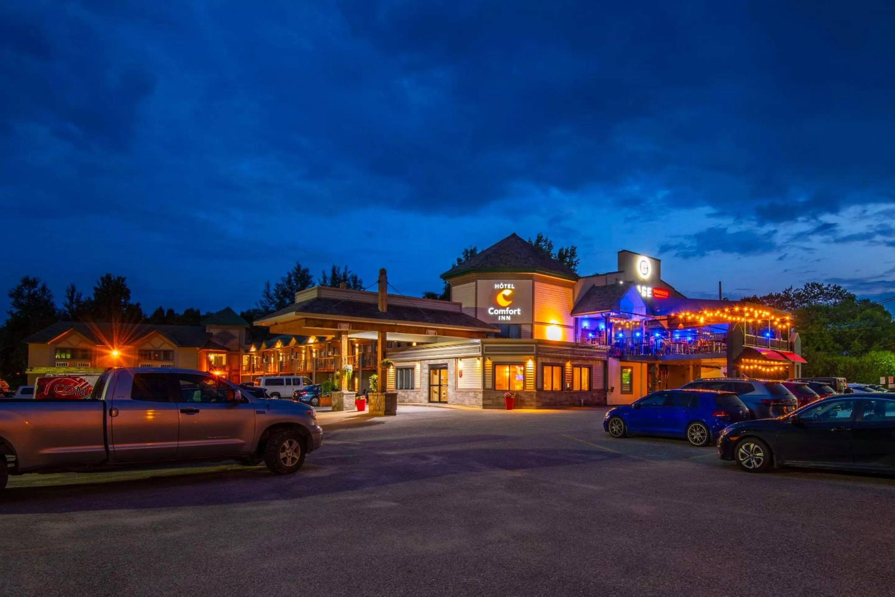 Property building in Comfort Inn Mont Laurier